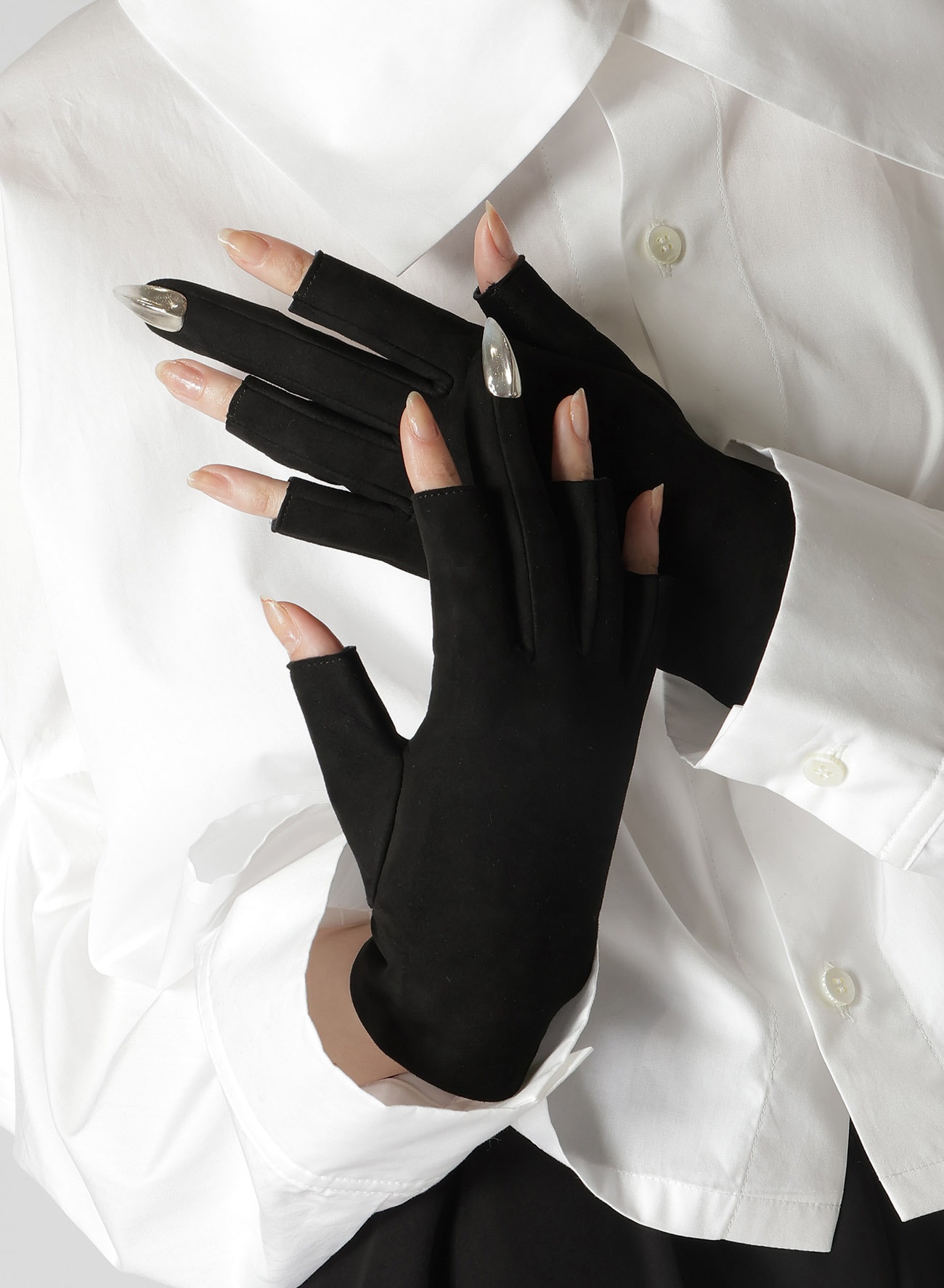 SUEDE LAMB SKIN MIDDLE FINGER NAIL GLOVE