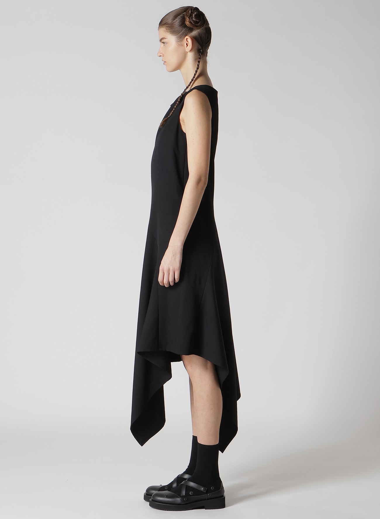 【1/10 10:00 Release】WOOL GABARDINE WAIST LAVE-UP DRESS