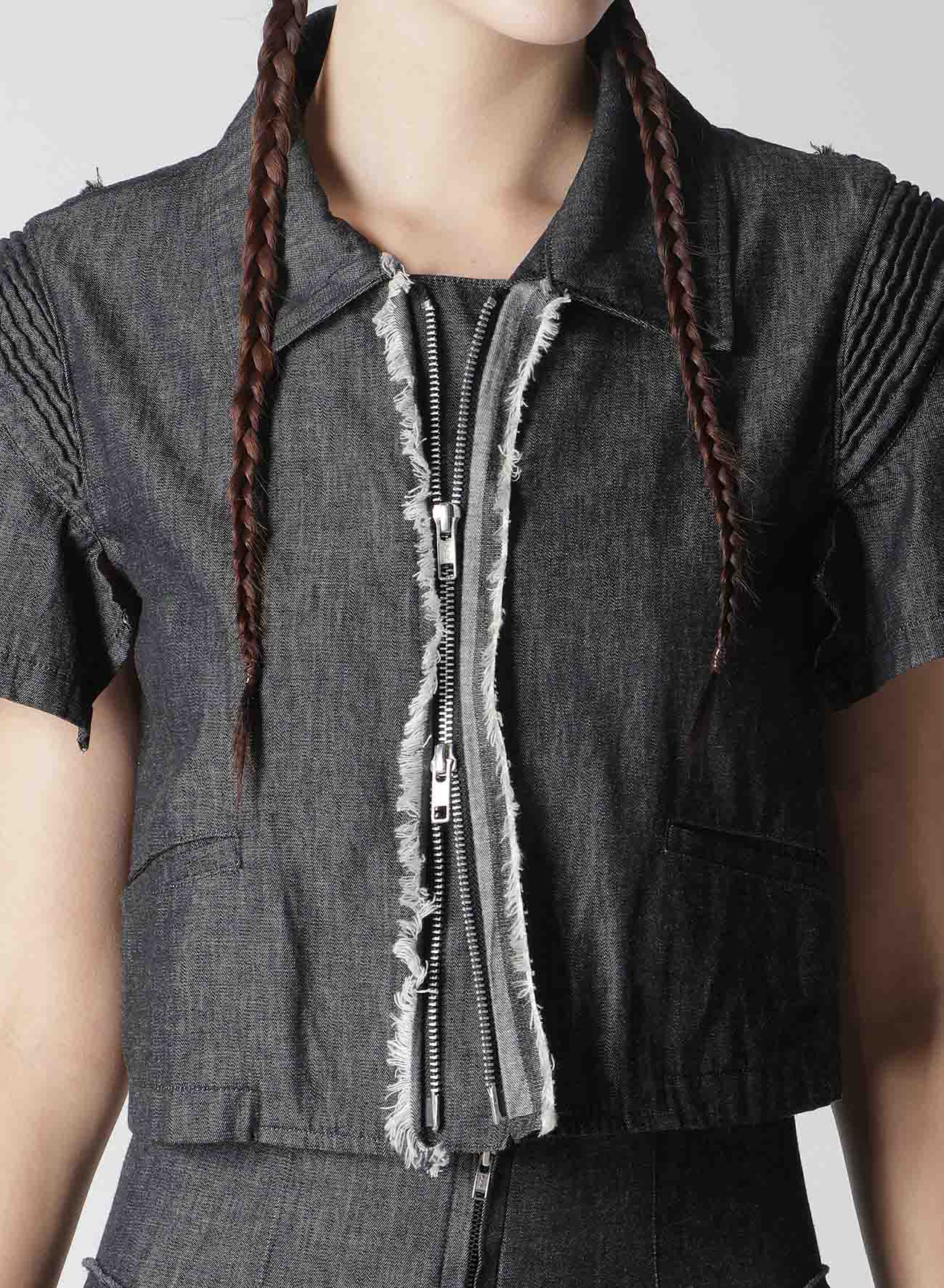 LIGHT DENIM FRILLED SHORT JACKET