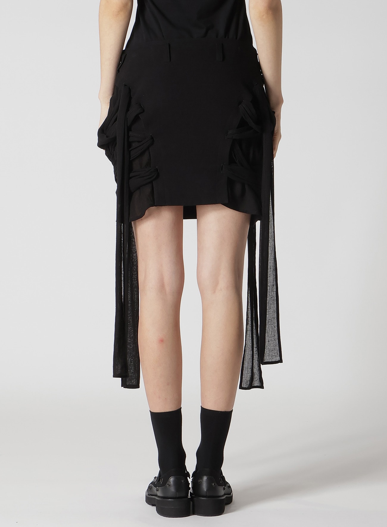 【1/10 10:00 Release】GAUZE RIBBON LACE-UP SHORT SKIRT