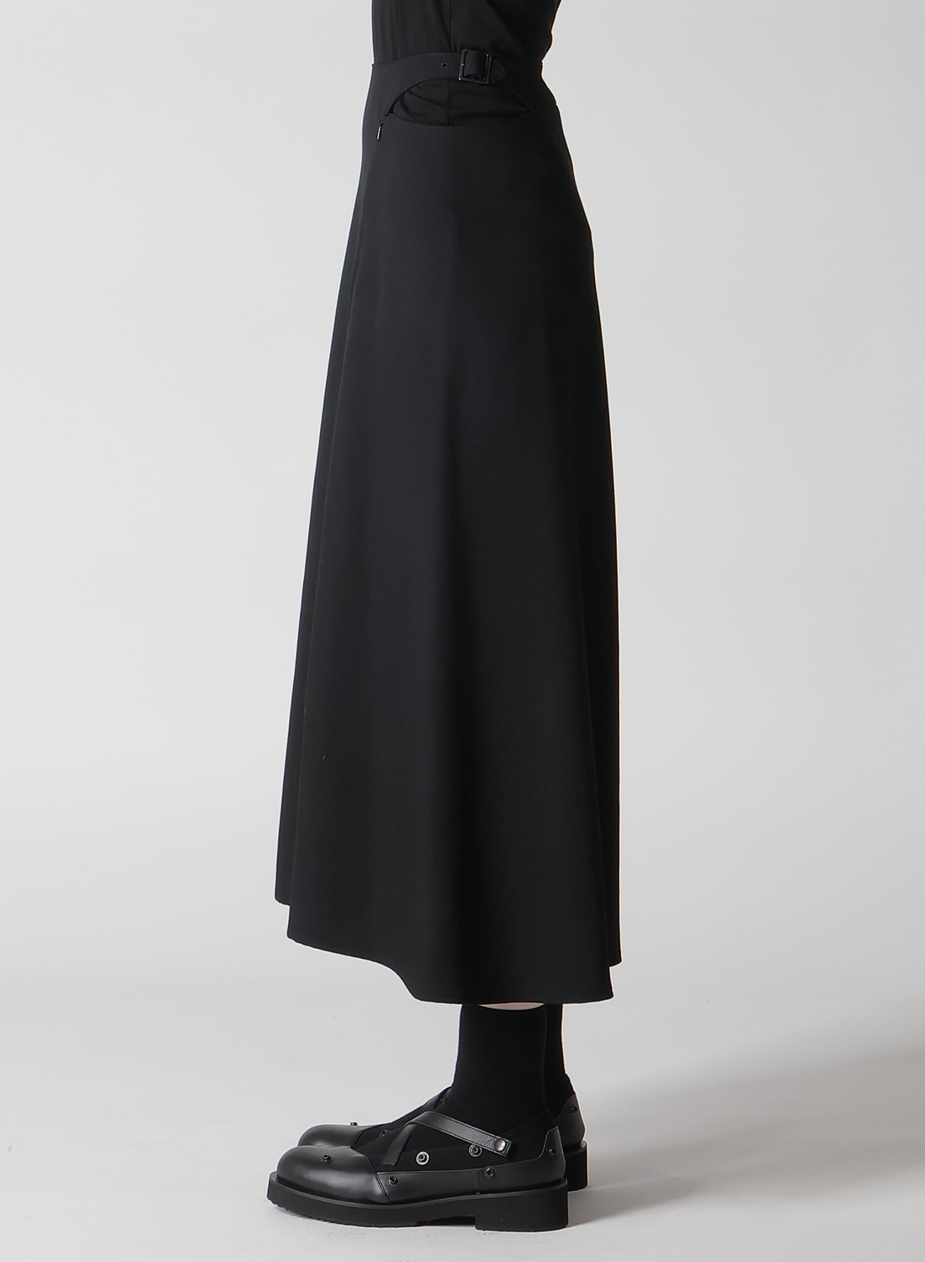 【1/10 10:00 Release】WOOL GABARDINE WAIST BELT SKIRT