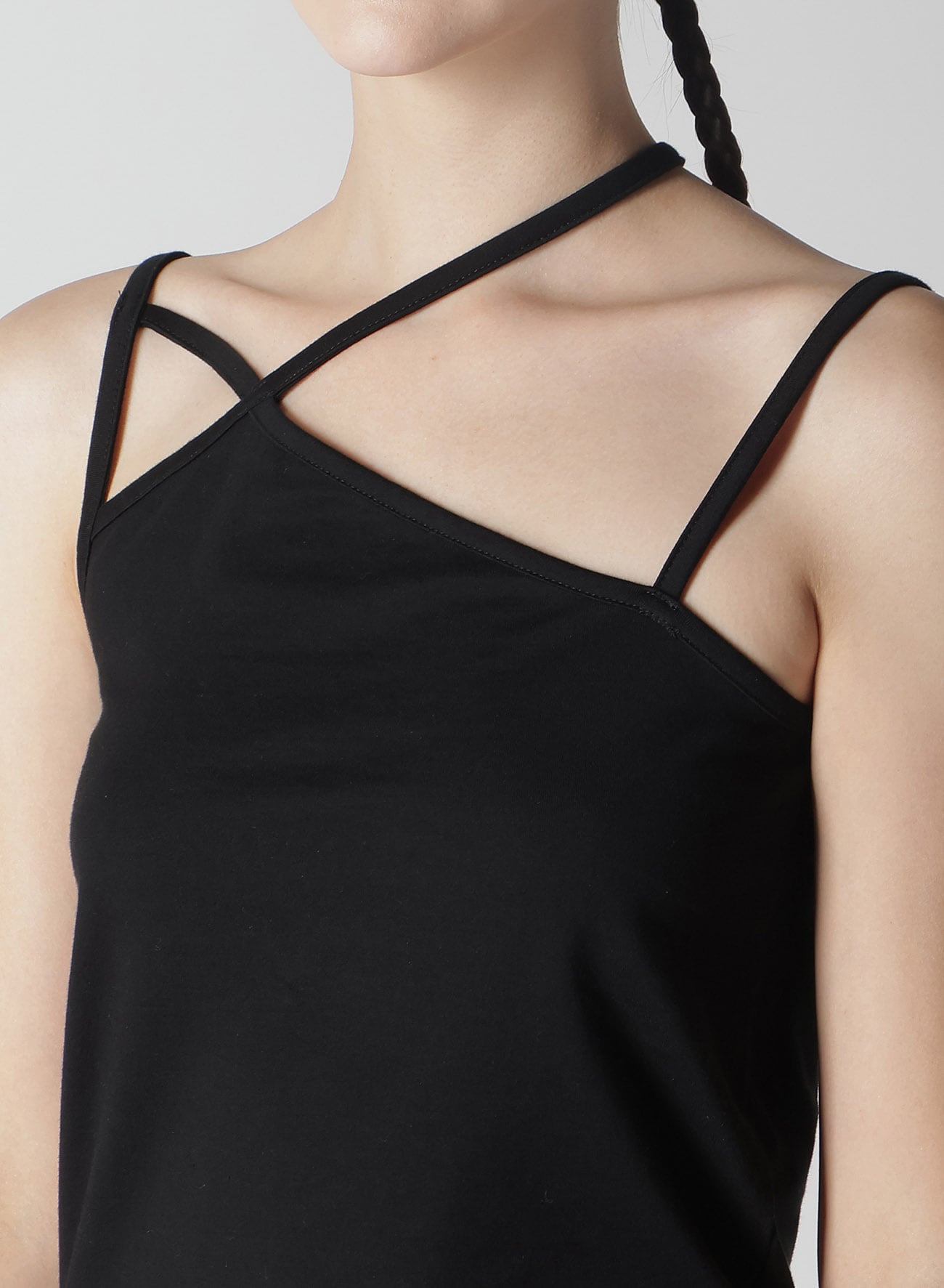 PLAIN STITCH STRING DETAIL CAMISOLE