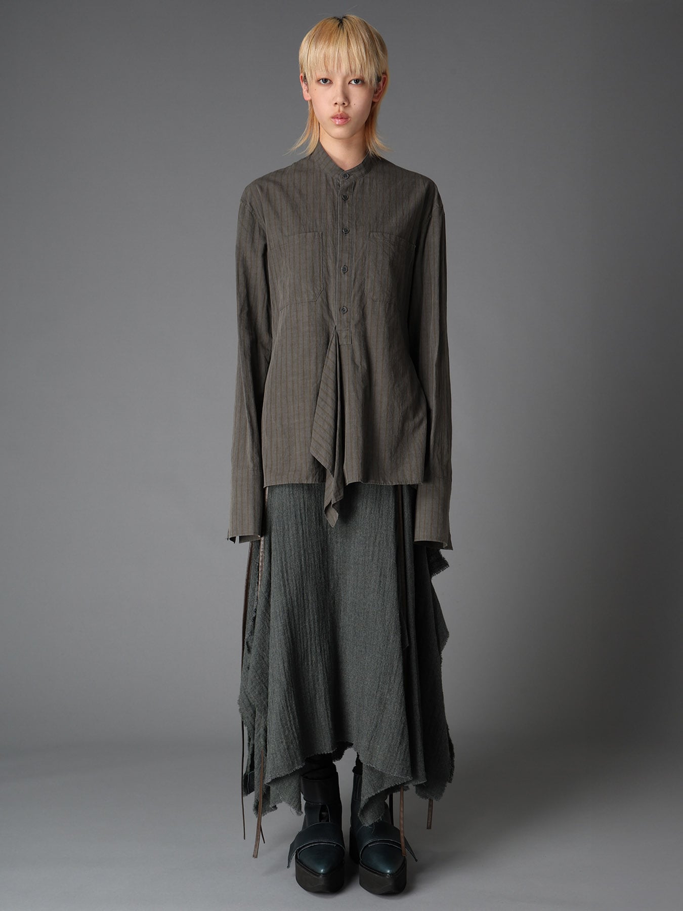 INK DYED STRIPE STAND COLLAR BLOUSE