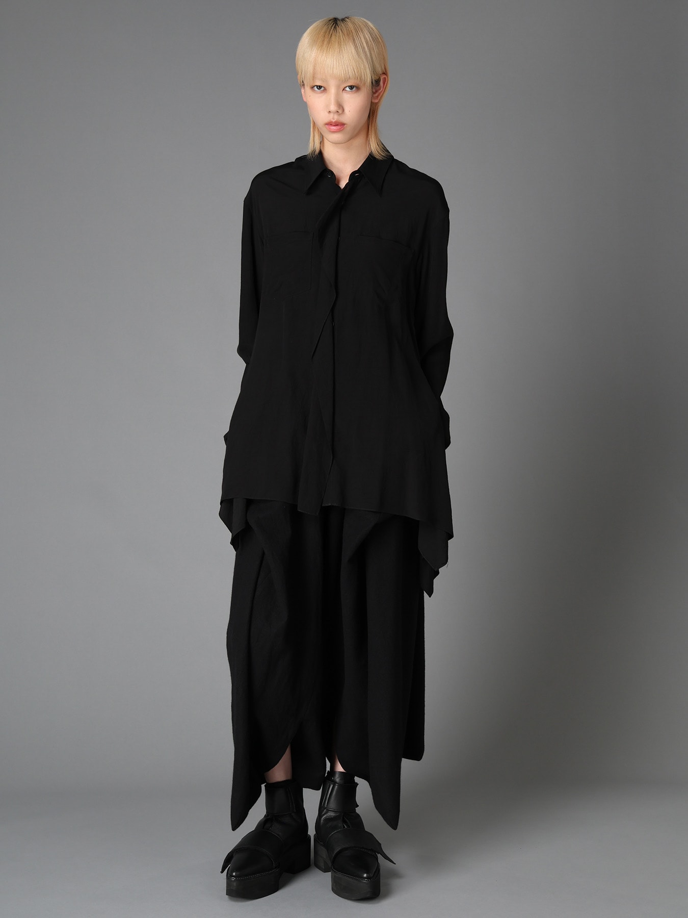WRINKLED PLAIN WEAVE  FLARED PANEL BLOUSE