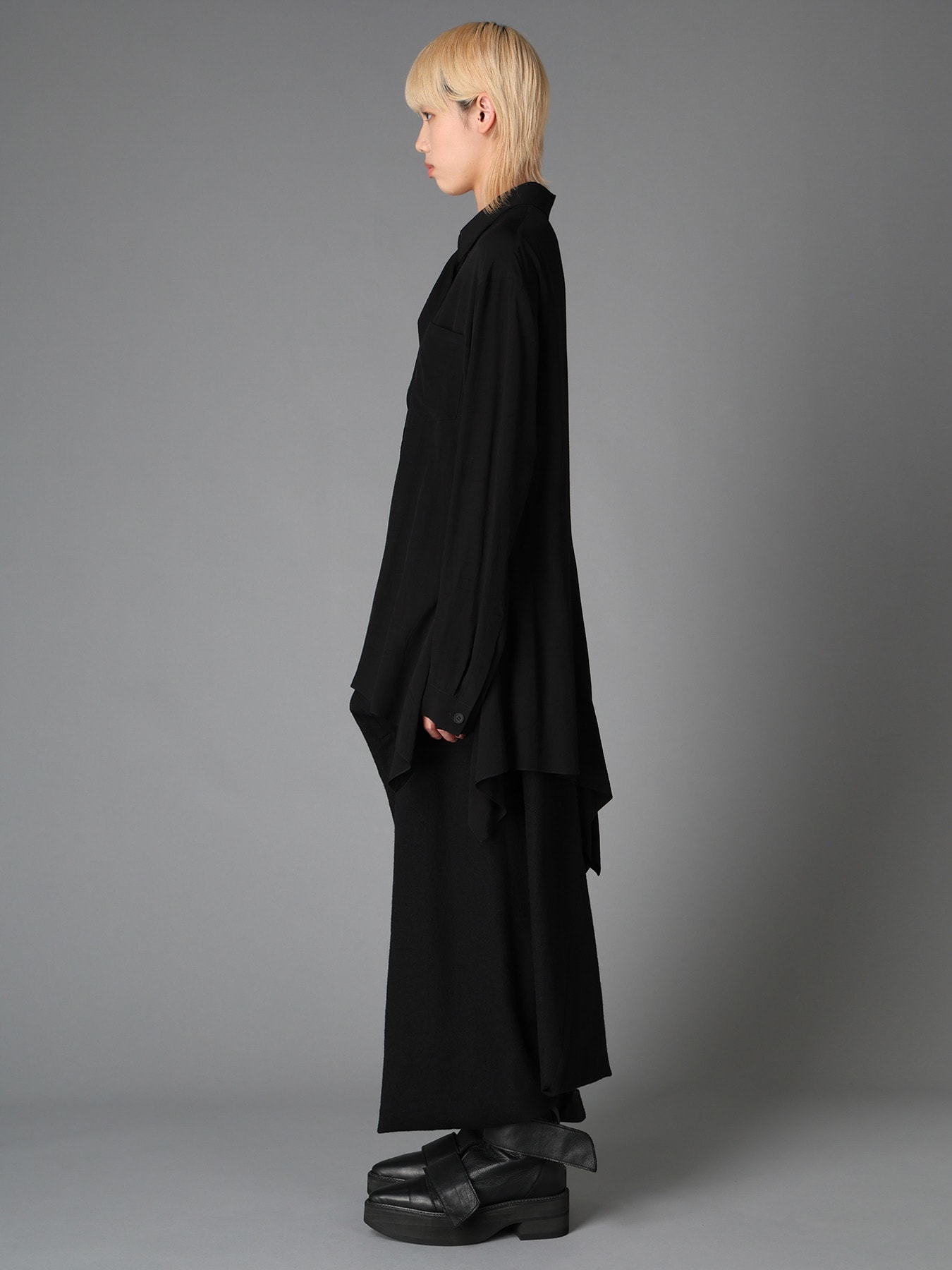 WRINKLED PLAIN WEAVE  FLARED PANEL BLOUSE