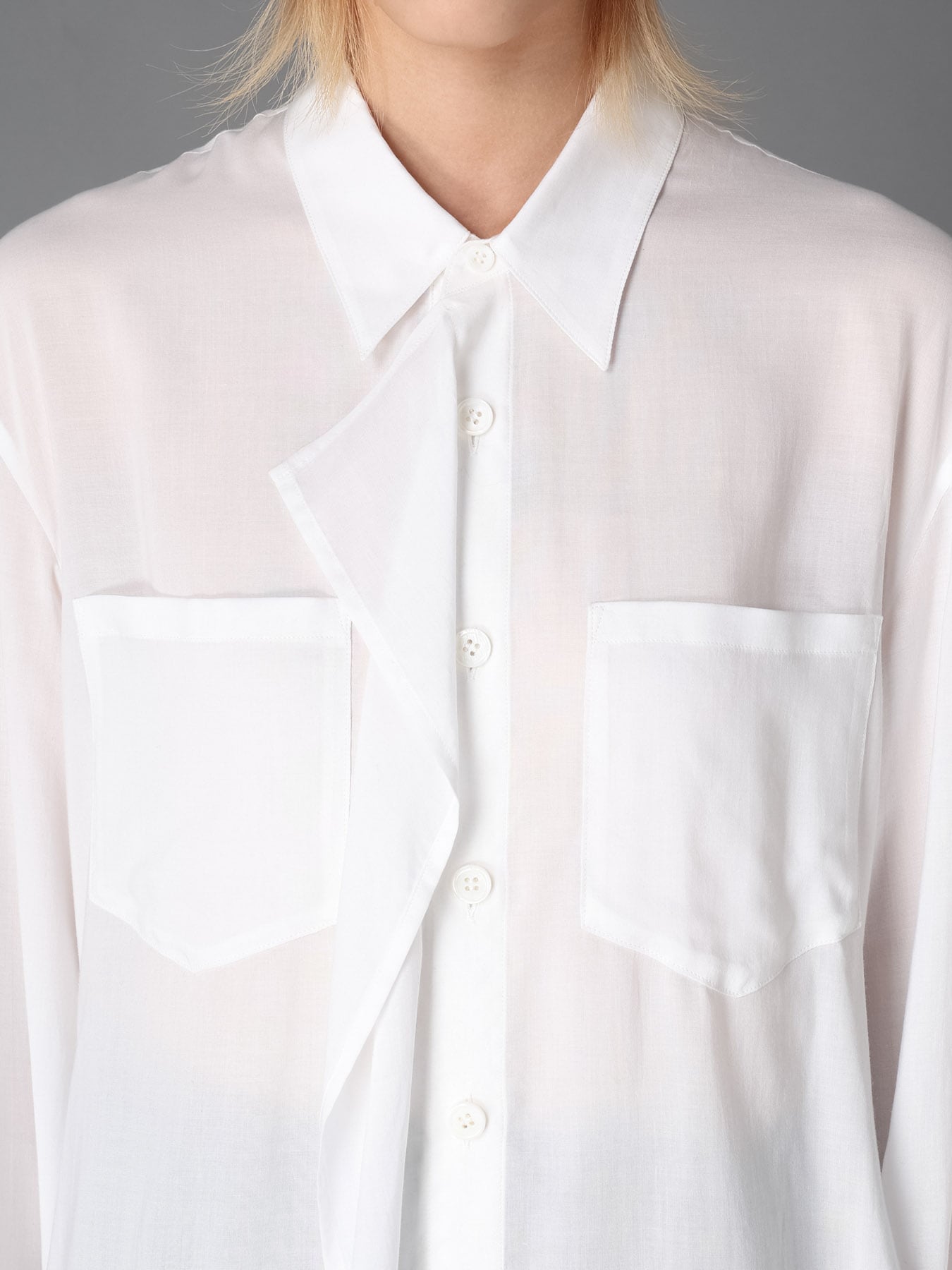 SOFT LAWN  FLARED PANEL BLOUSE