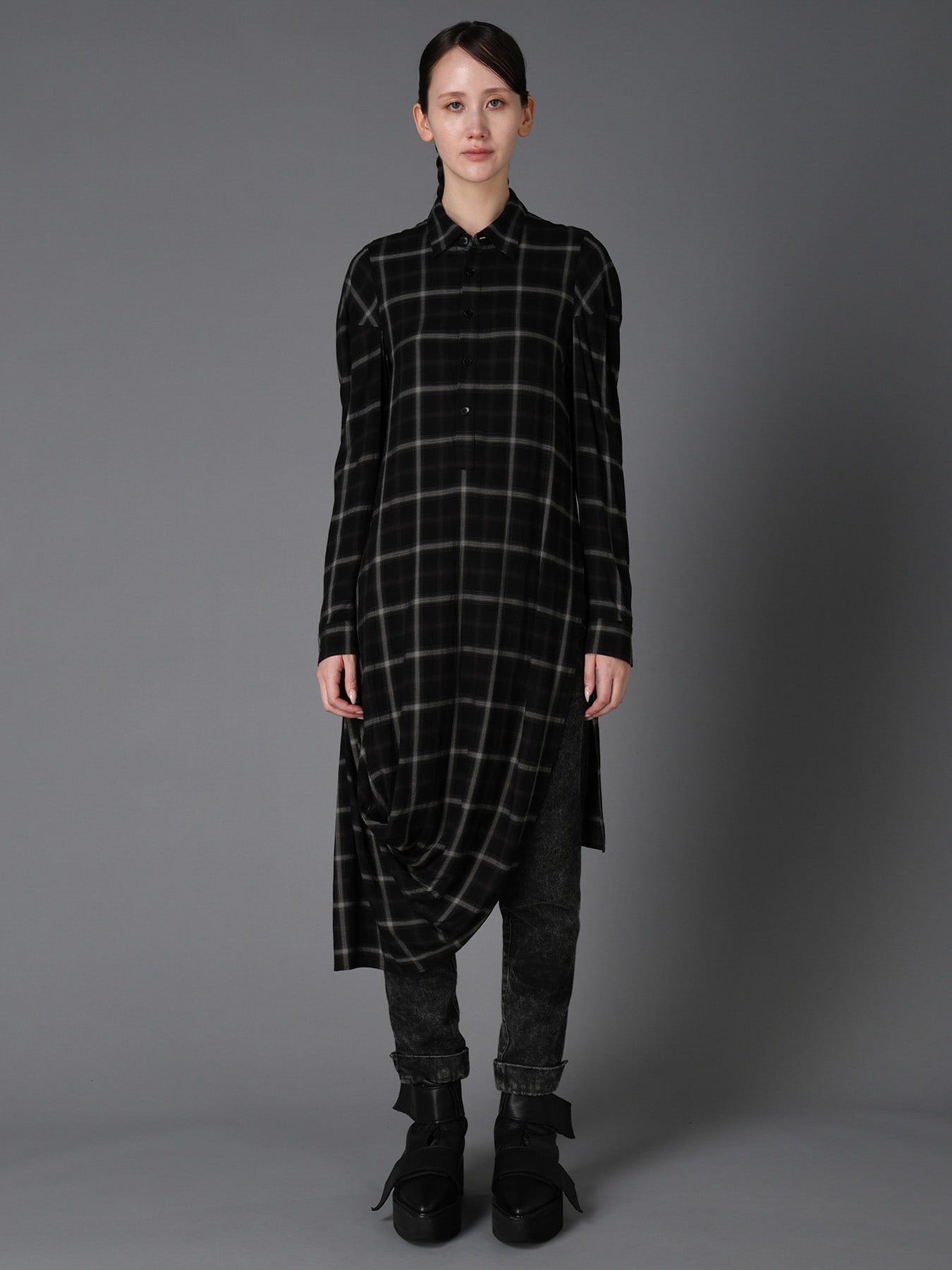 RAYON PLAID DRAPED HEM BLOUSE