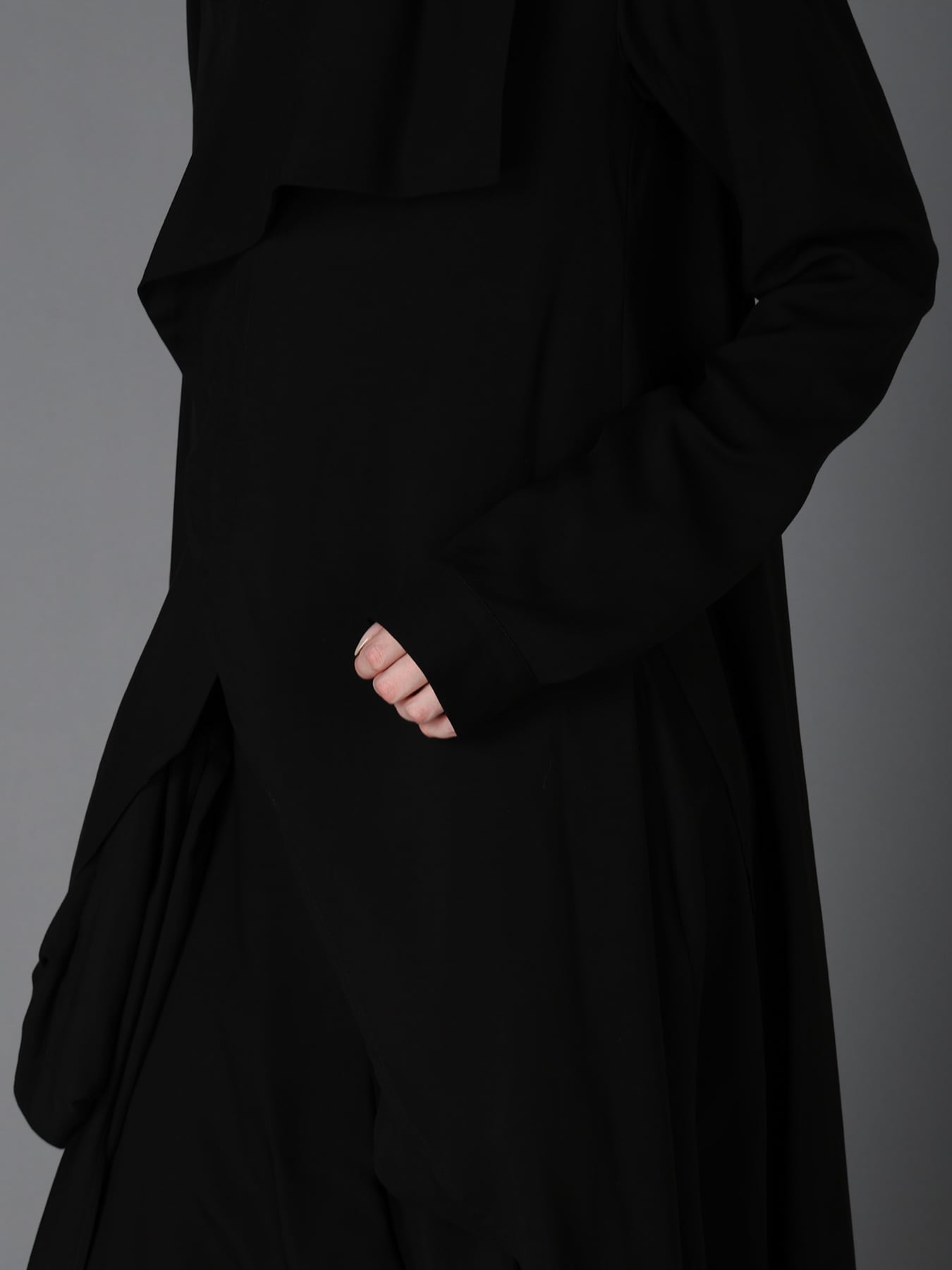 HIGH TWIST GABARDINE LONG DRAPED BLOUSE