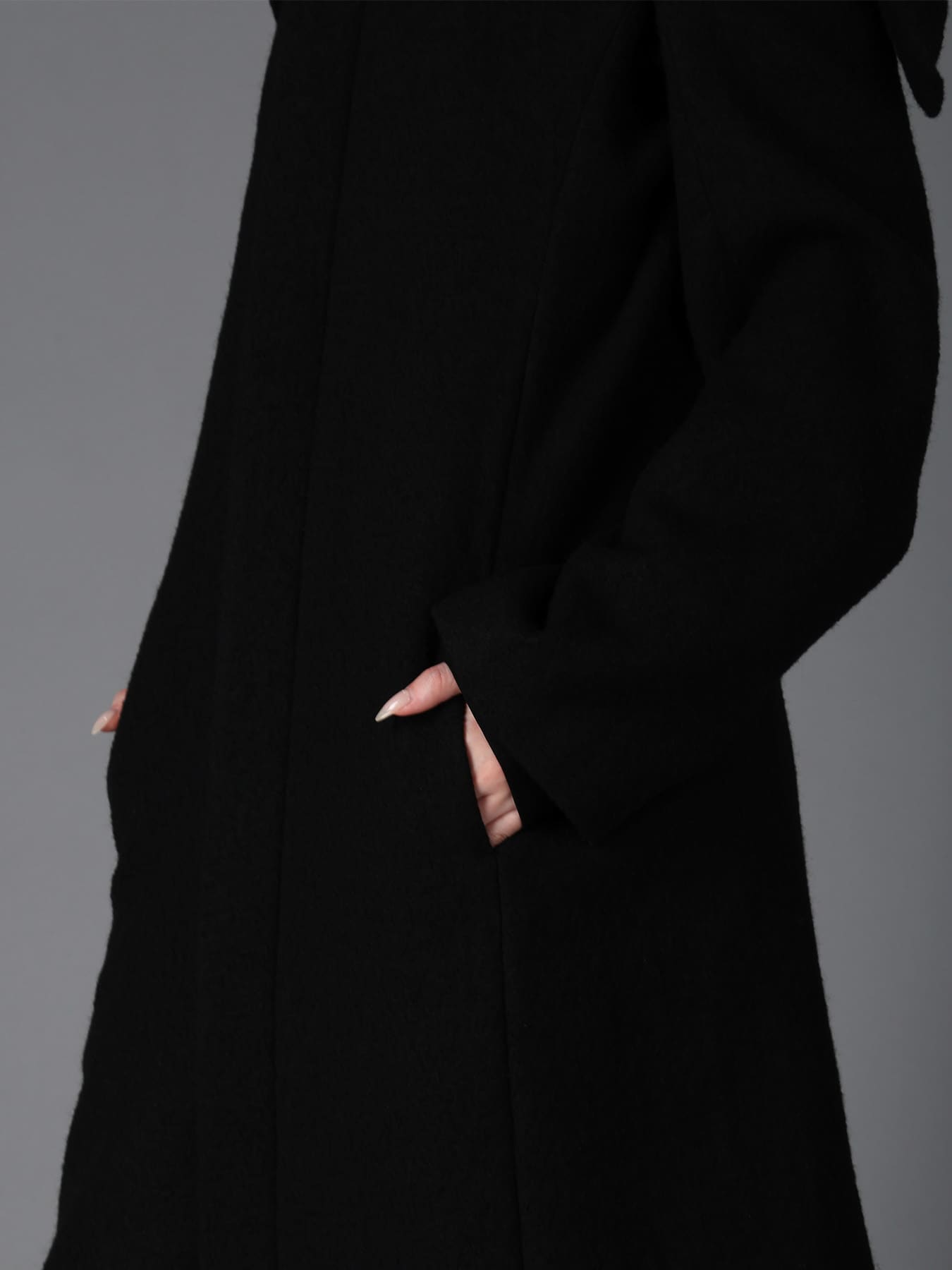 SHRINK SERGE PANELED SHOULDER COAT