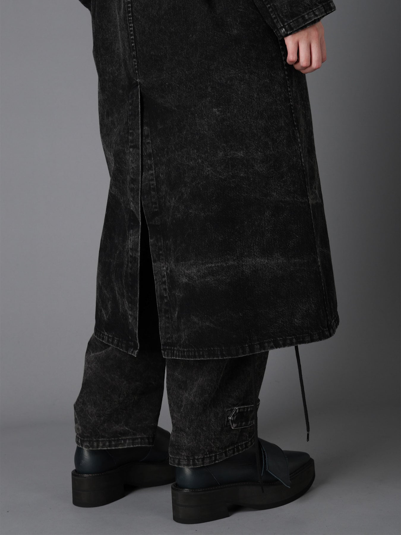 CHEMICAL BLEACHED DENIM DOUBLE LONG COAT(S Black): LIMI feu｜THE