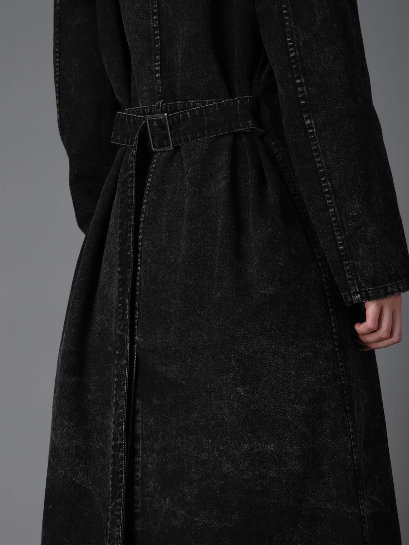 CHEMICAL BLEACHED DENIM DOUBLE LONG COAT(S Black): LIMI feu｜THE