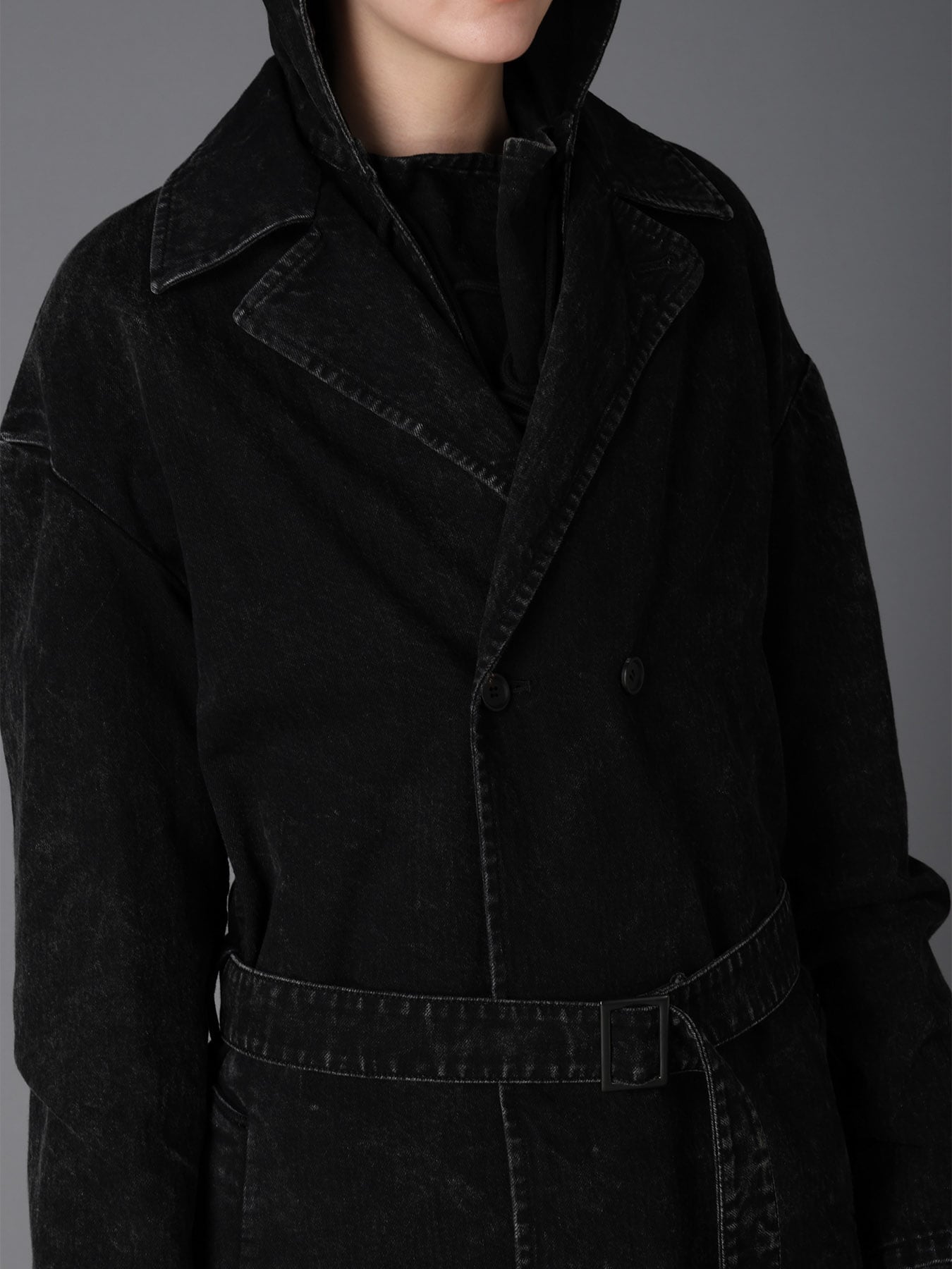 CHEMICAL BLEACHED DENIM DOUBLE LONG COAT(S Black): LIMI feu｜THE