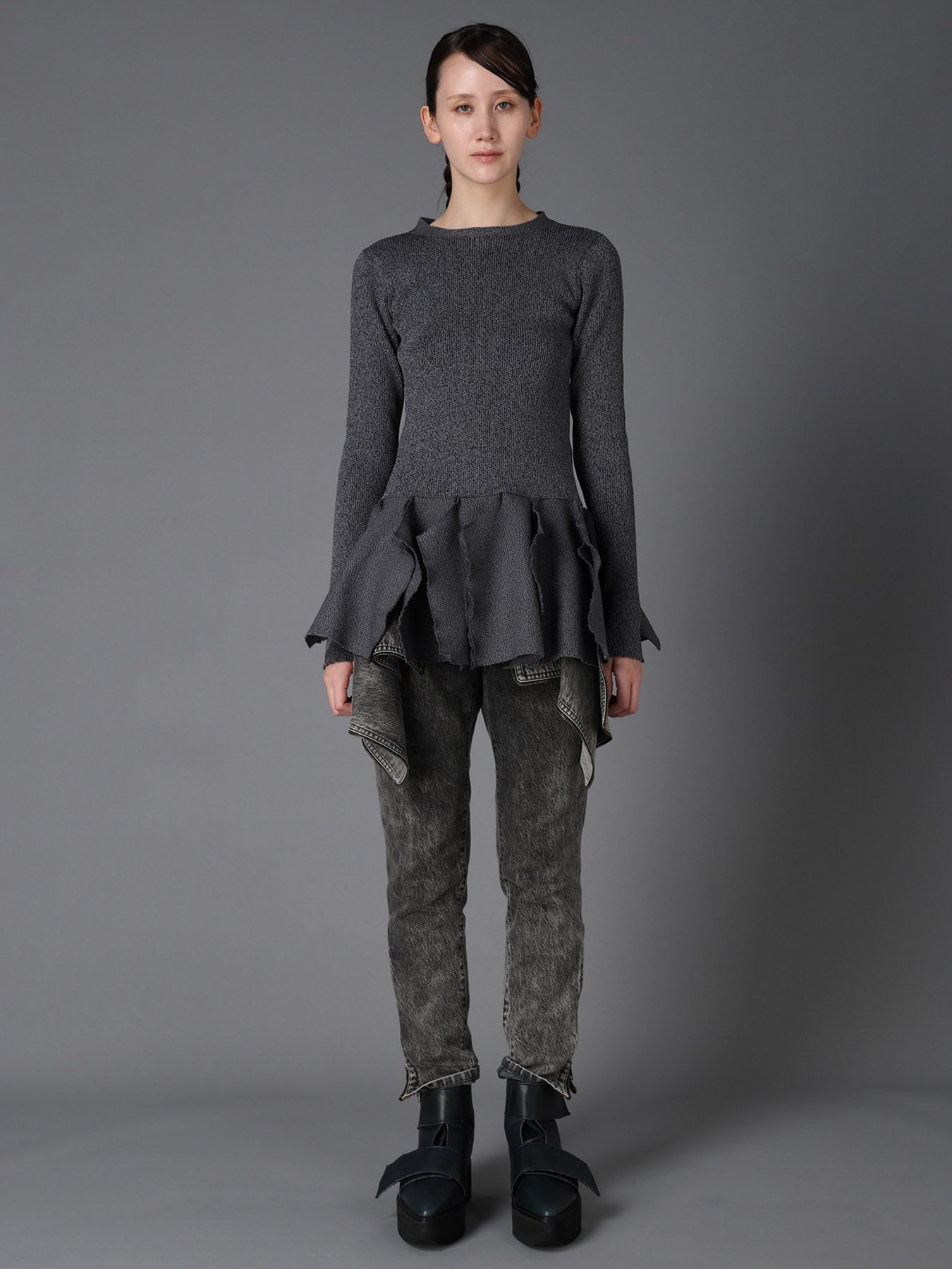 HIGH-GAUGE 3D KNIT FRILLED PULLOVER