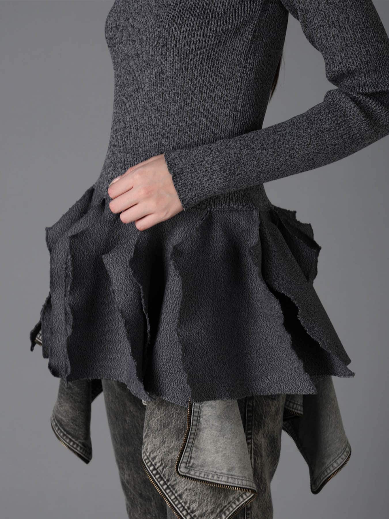 HIGH-GAUGE 3D KNIT FRILLED PULLOVER