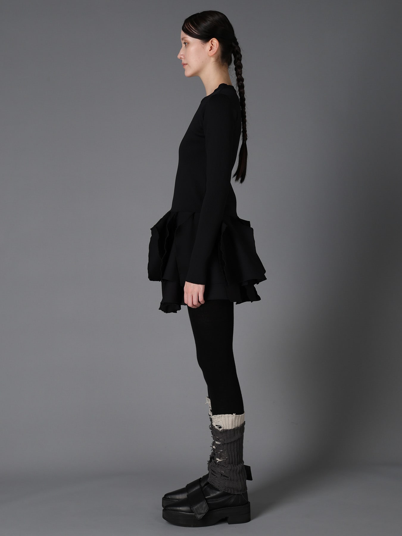 HIGH-GAUGE 3D KNIT FRILLED PULLOVER