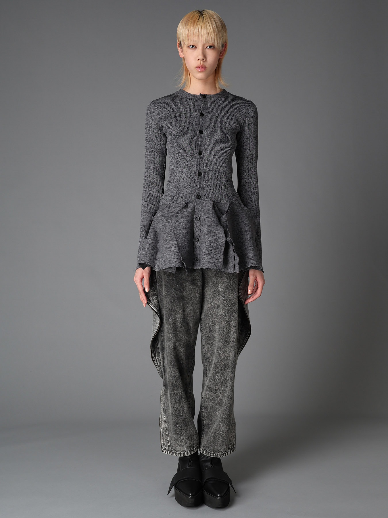 HIGH-GAUGE 3D KNIT FRILLED CARDIGAN