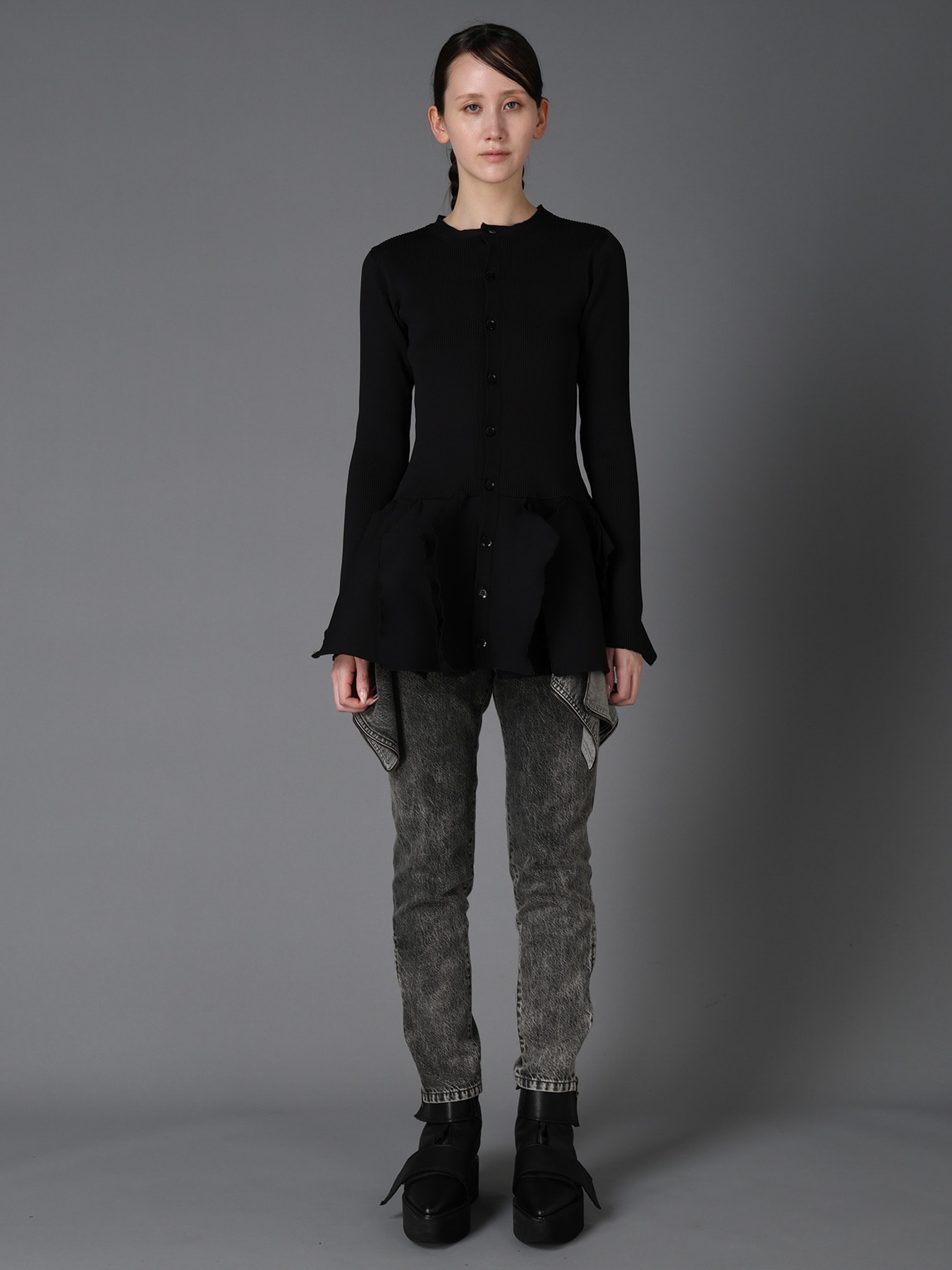 HIGH-GAUGE 3D KNIT FRILLED CARDIGAN