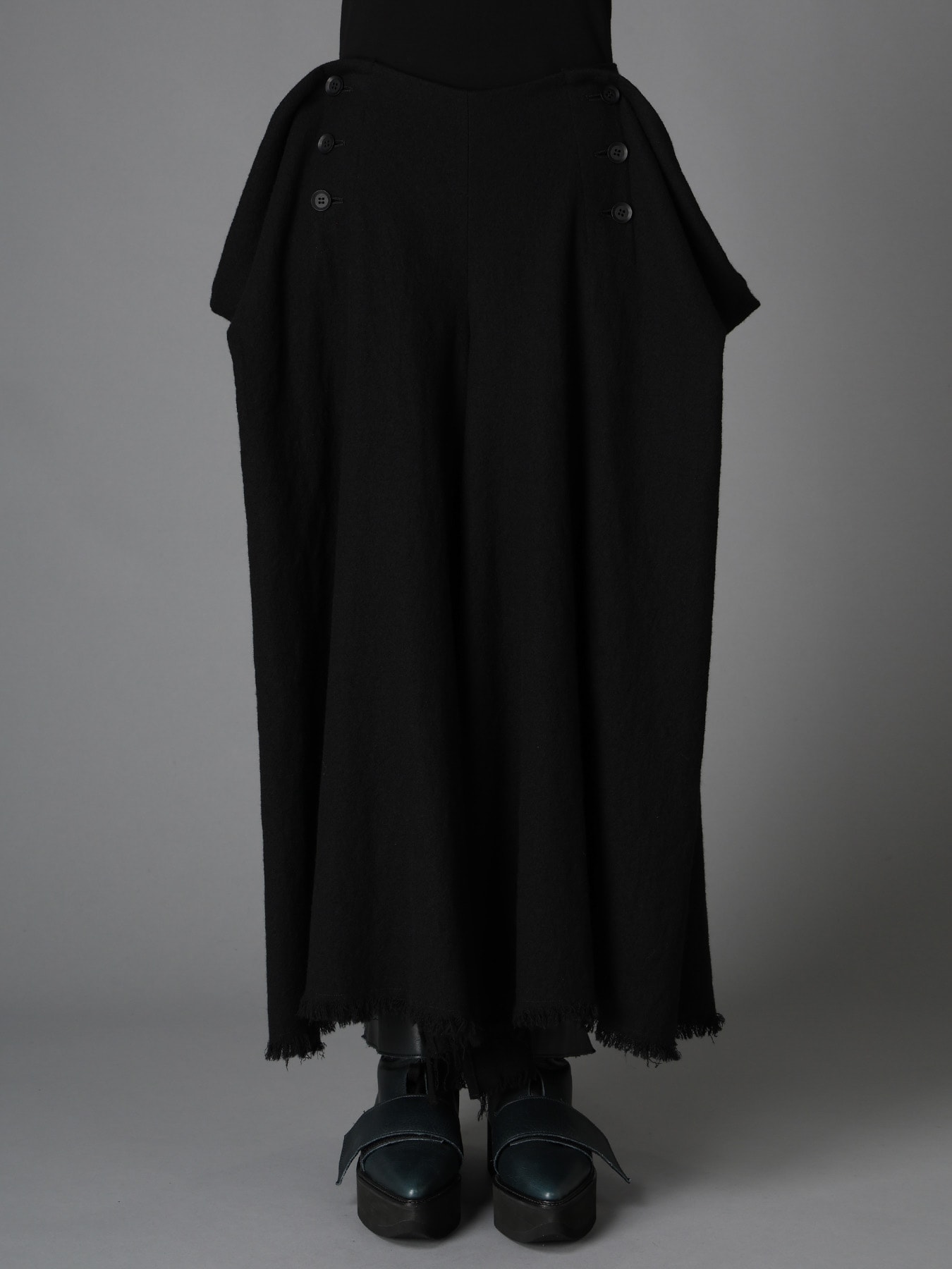 LIGHT SERGE A DRAPED POCKET SAILOR PANTS