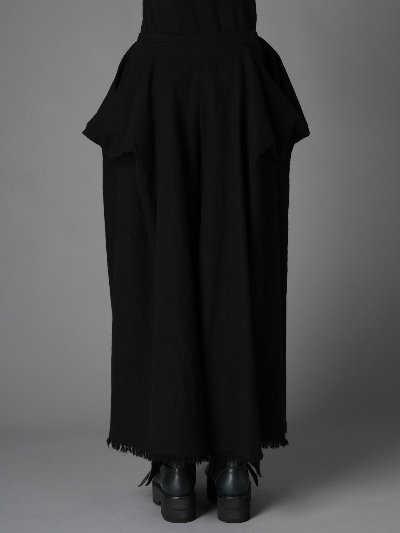 LIGHT SERGE A DRAPED POCKET SAILOR PANTS