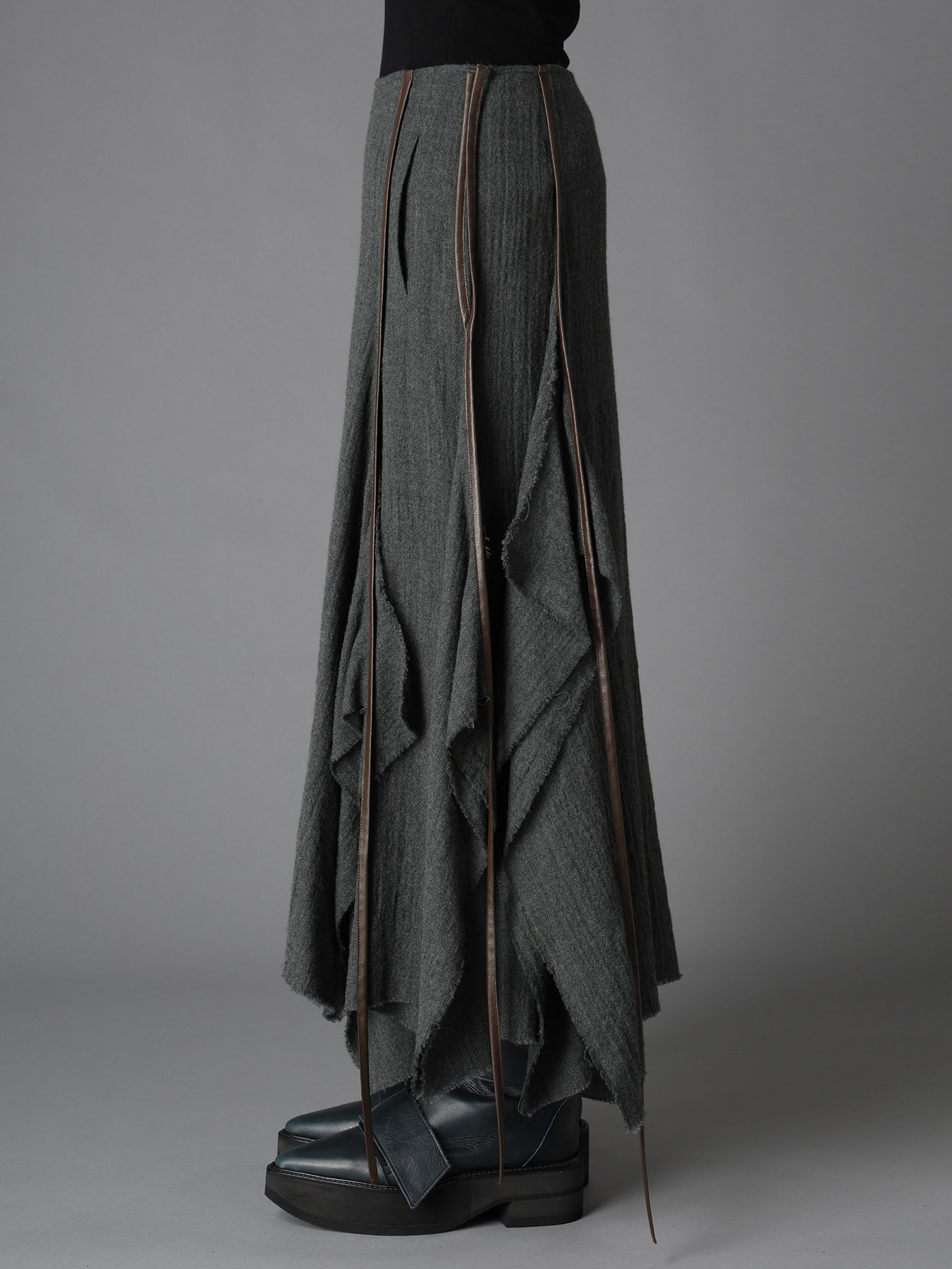 W/ VIYELLA FLARED PANEL SKIRT