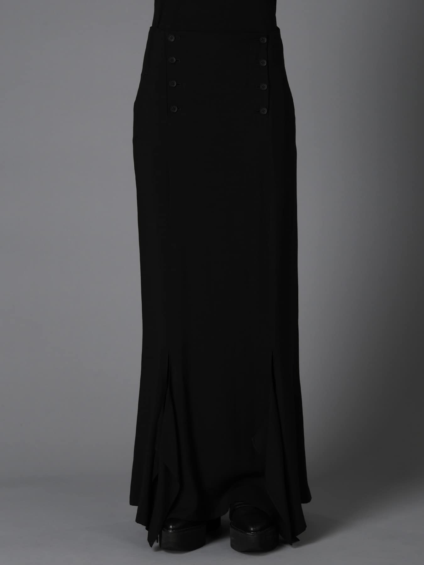 HIGH TWIST GABARDINE FLARED PANEL PENCIL SKIRT