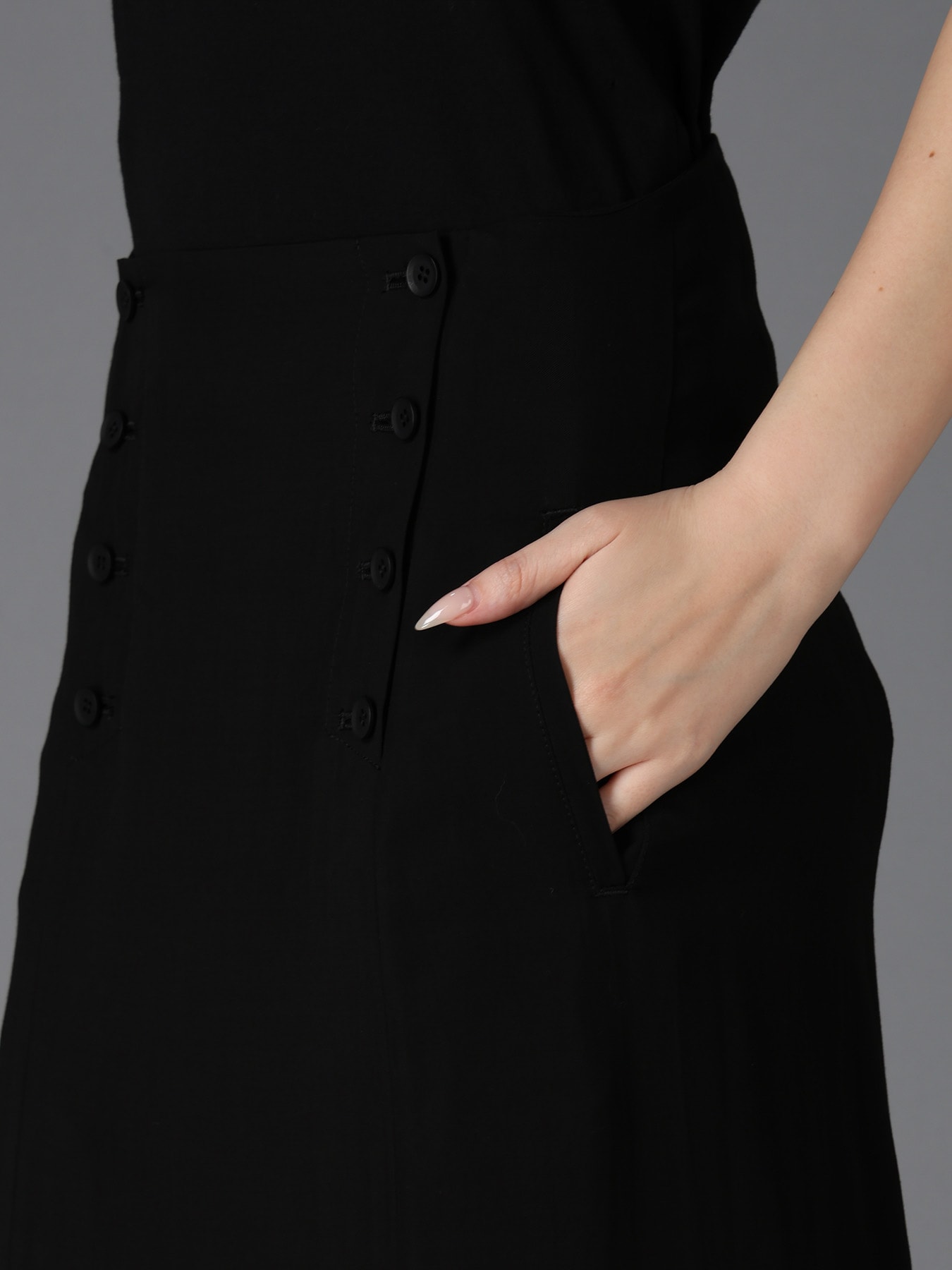 HIGH TWIST GABARDINE FLARED PANEL PENCIL SKIRT