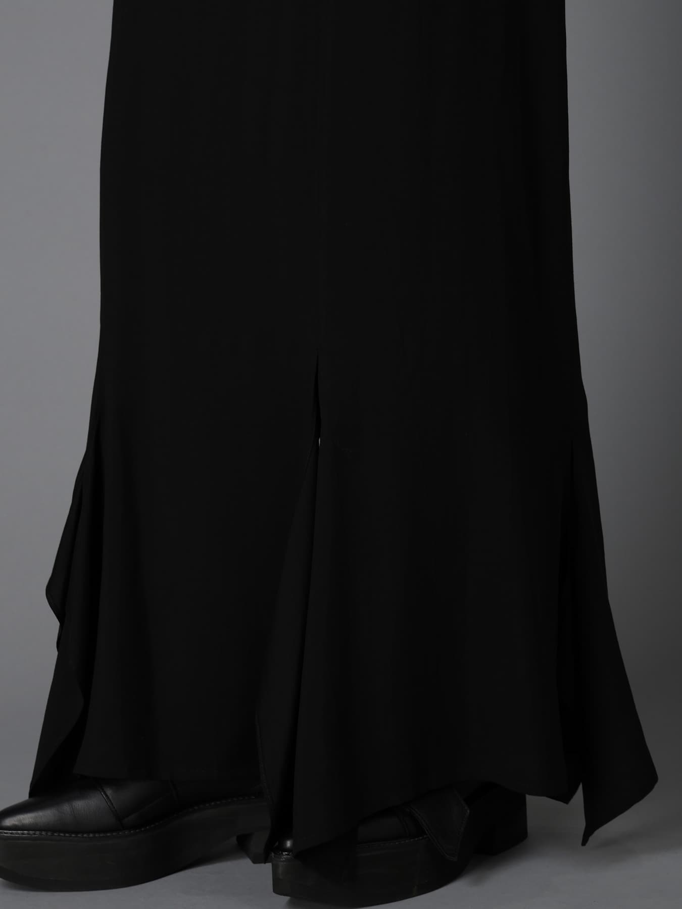 HIGH TWIST GABARDINE FLARED PANEL PENCIL SKIRT