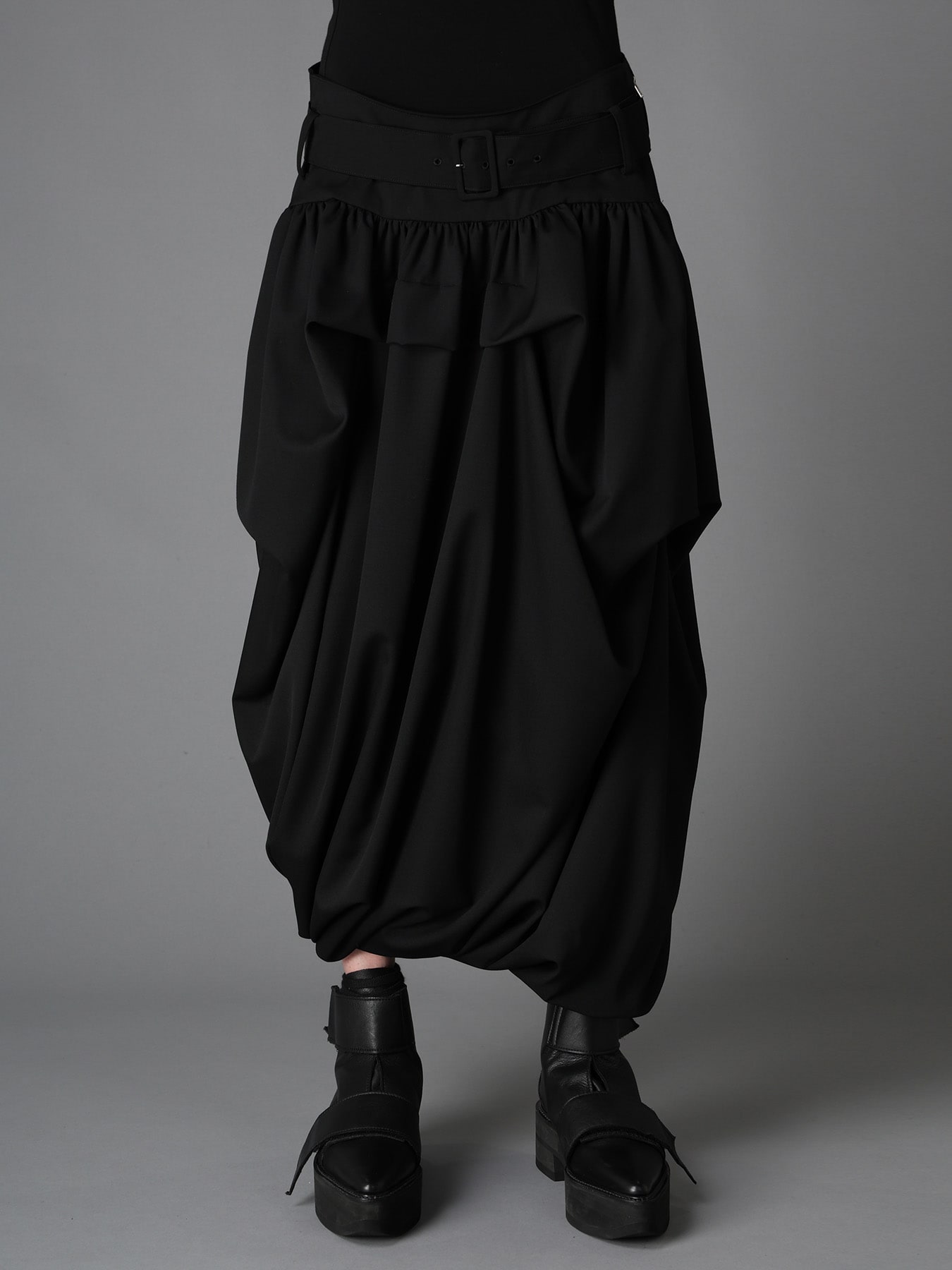 WOOL GABARDINE  BELTED BALLOON SKIRT
