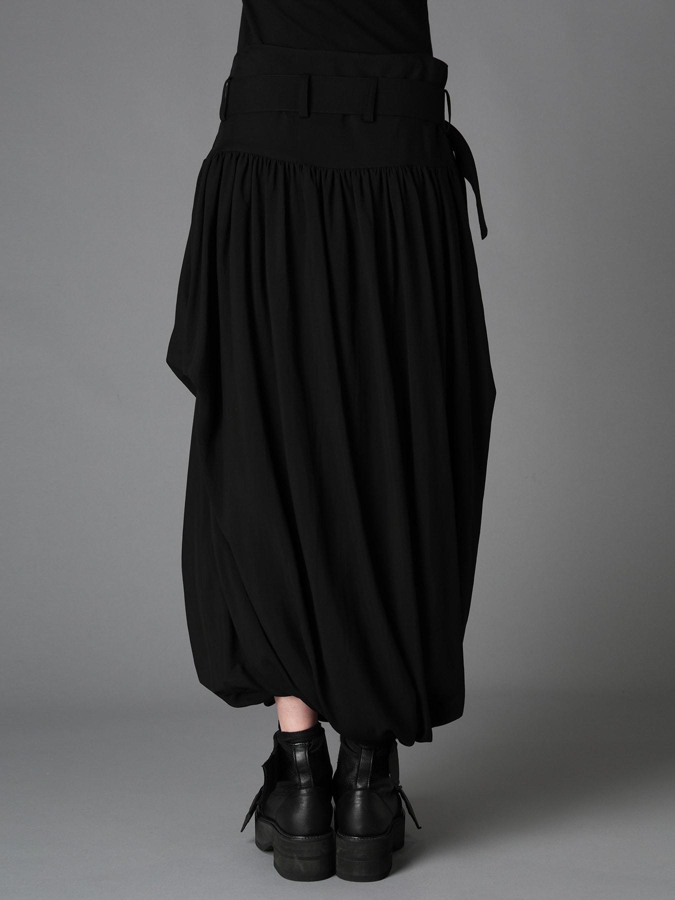 HIGH TWIST GABARDINE BELTED BALLOON SKIRT