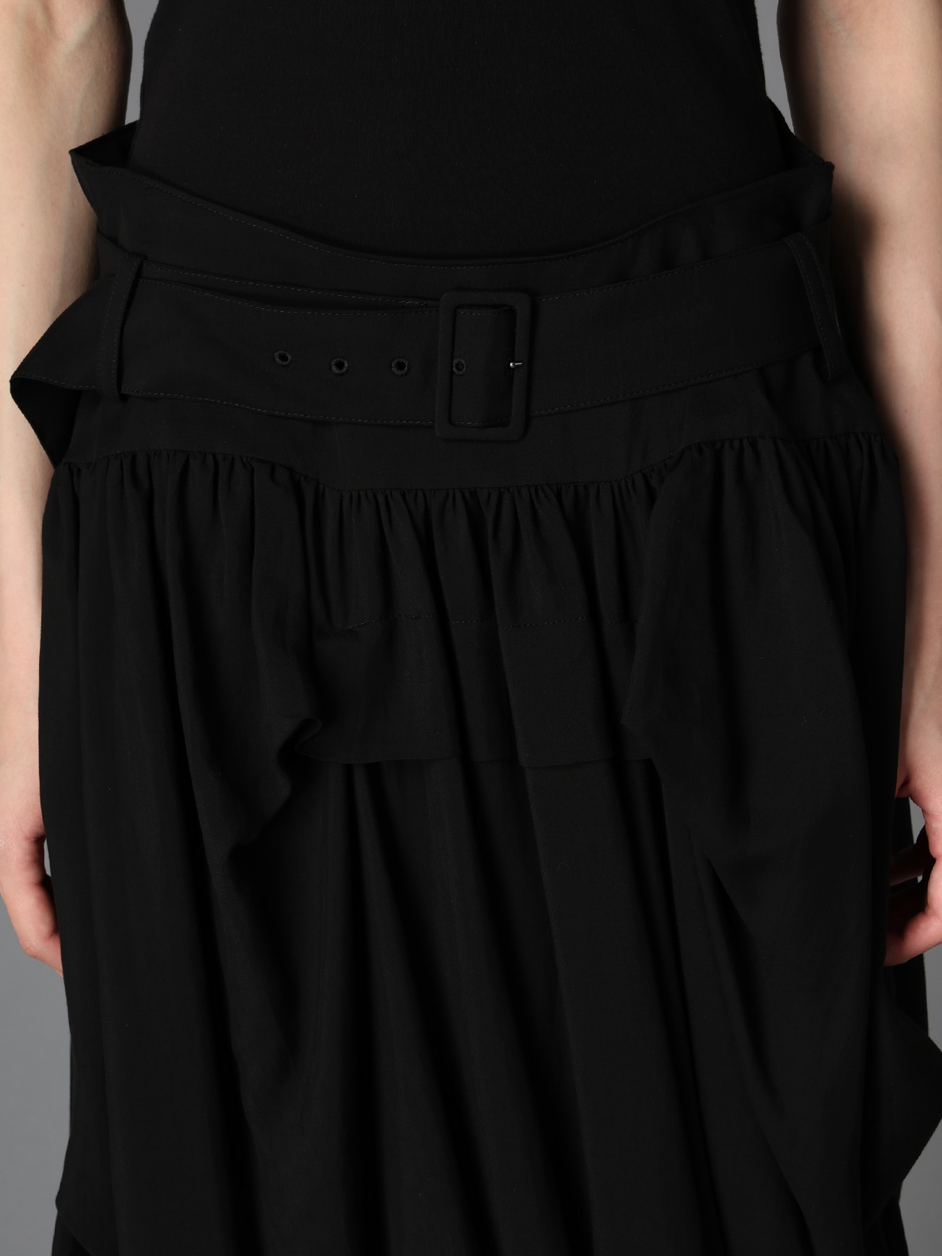 HIGH TWIST GABARDINE BELTED BALLOON SKIRT