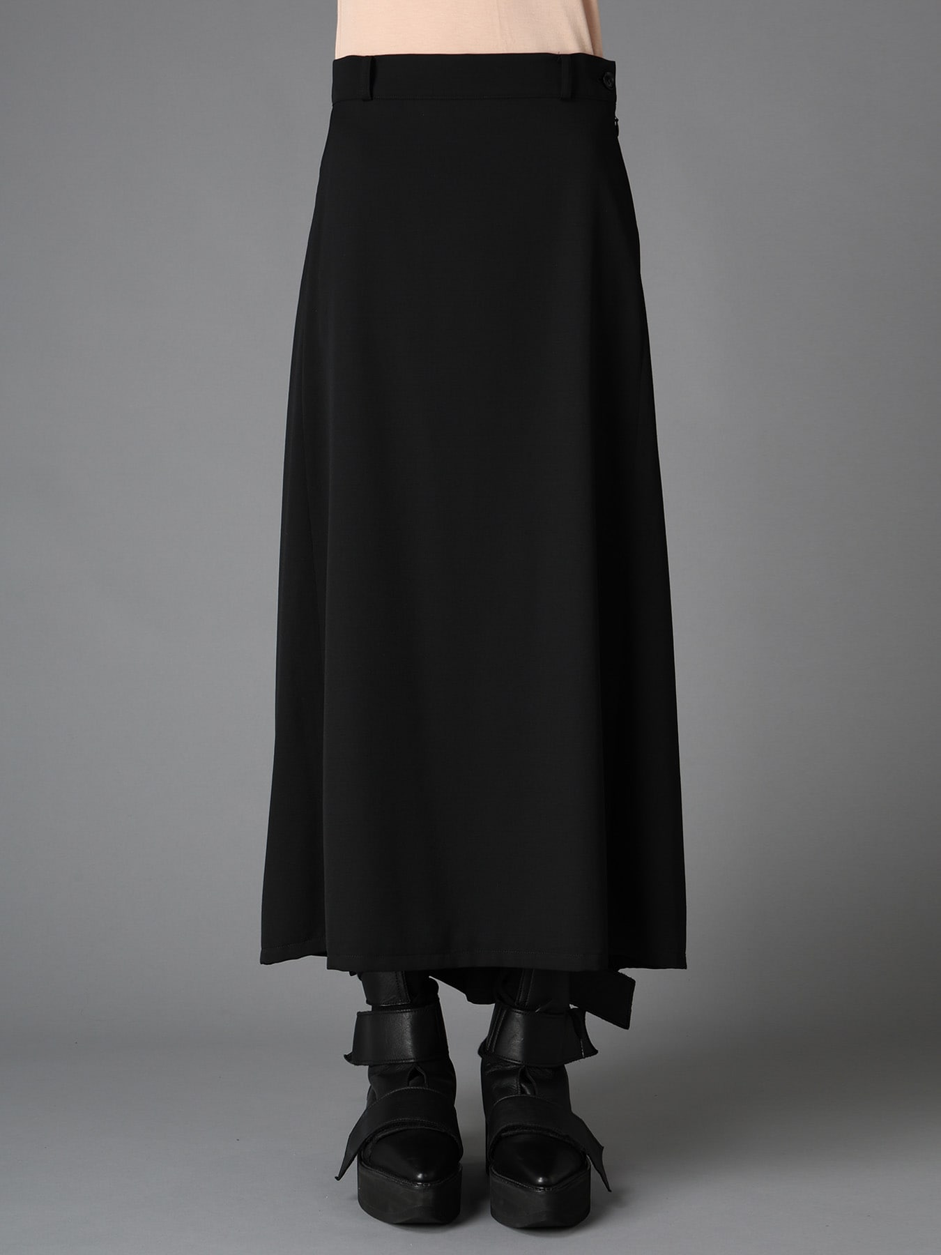 WOOL GABARDINE  BACK SLIT SKIRT