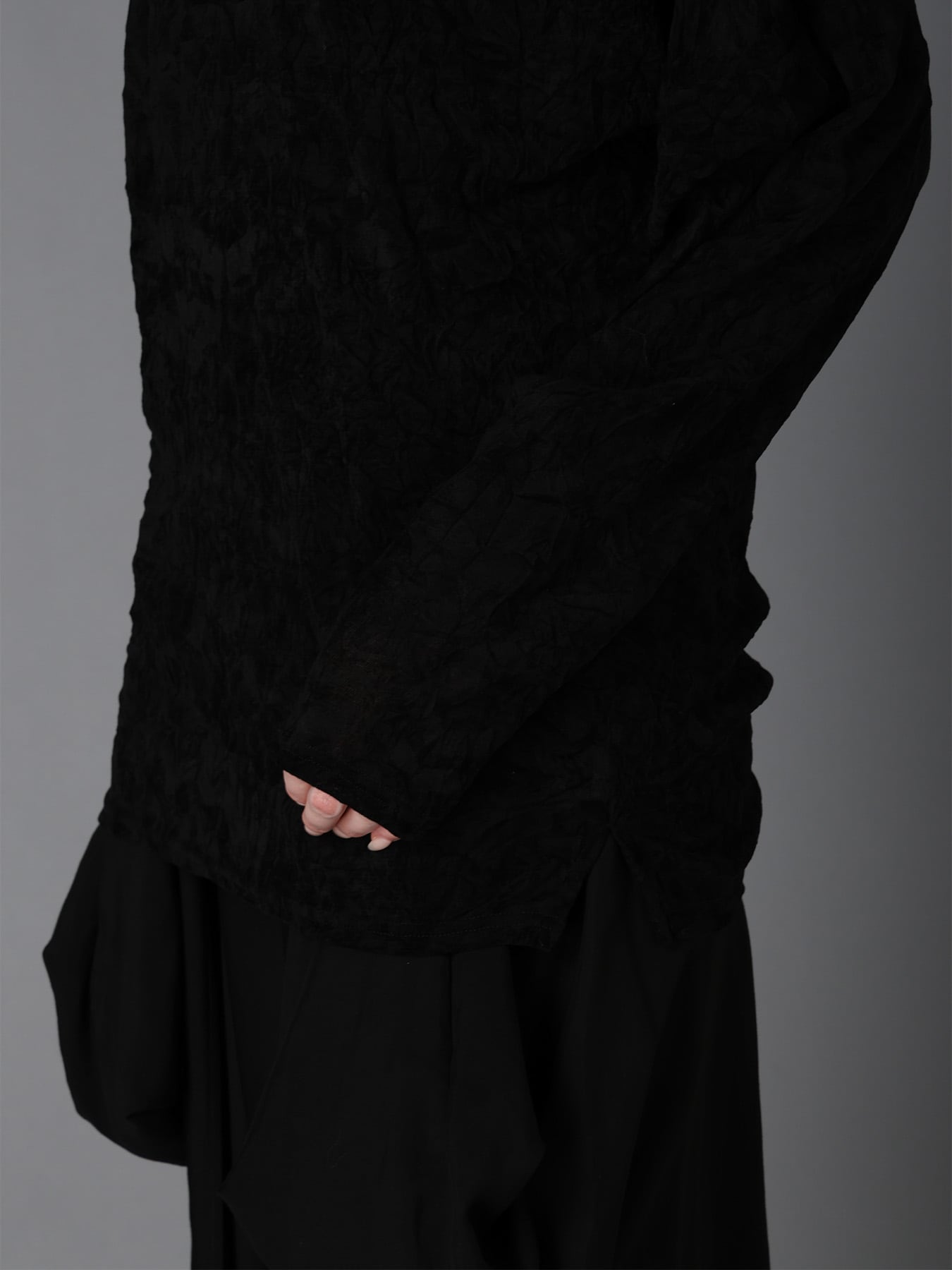 FLOCKED TULLE BALLOON LONG SLEEVE T