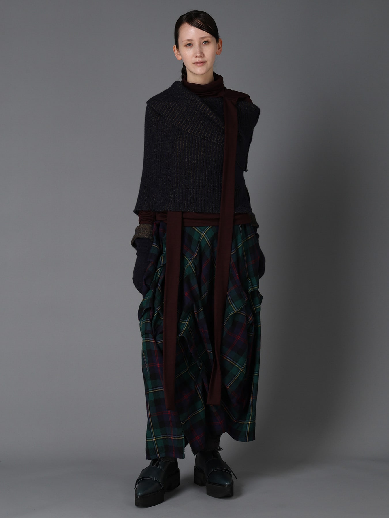 W/ SINGLE JERSEY SCARF DETAIL HOODED T SHIRT