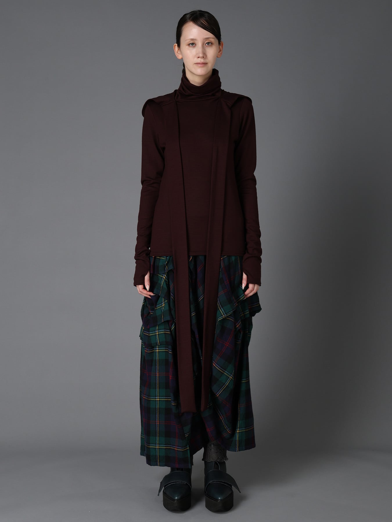 W/ SINGLE JERSEY SCARF DETAIL HOODED T SHIRT