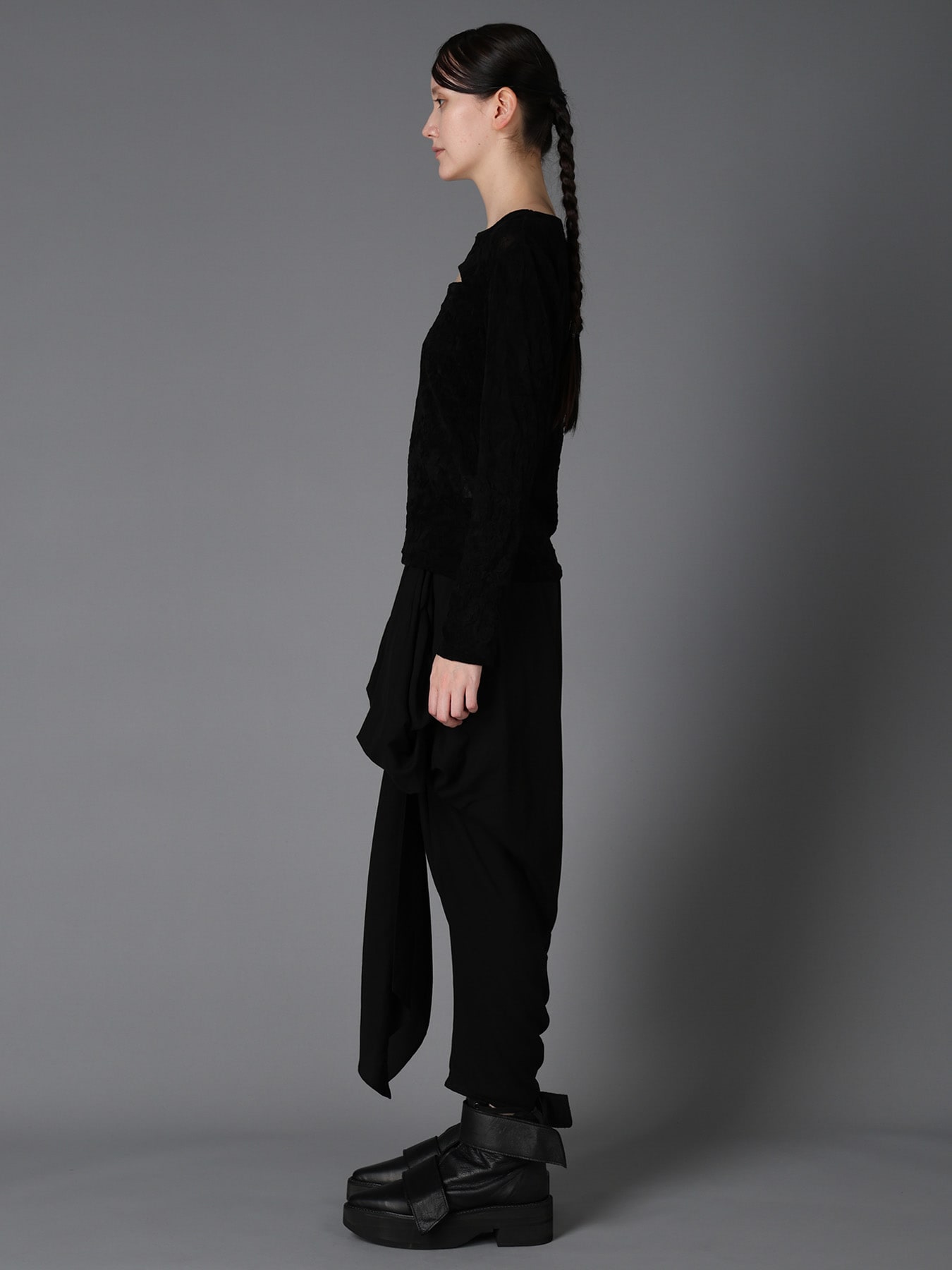 FLOCKED TULLE SLIT CHEST LONG SLEEVE T