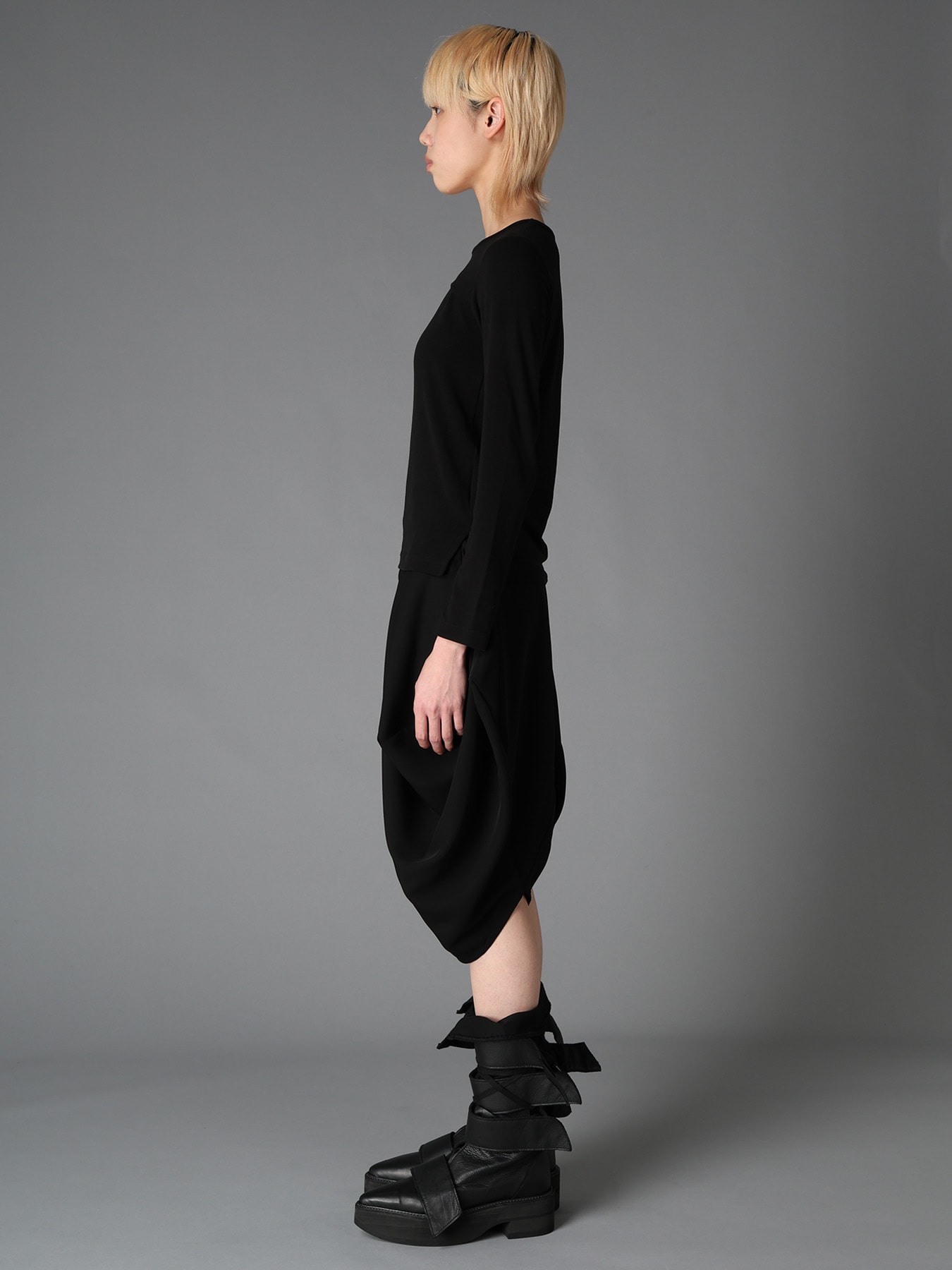 BRUSHED STRETCH JERSEY SLIT CHEST LONG SLEEVE T