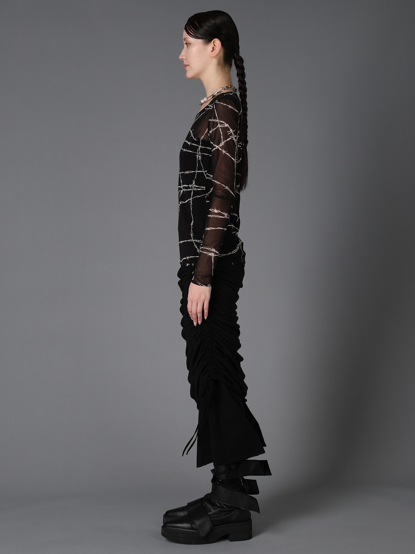 BARBED WIRE PRINT TIGHT LONG SLEEVE T