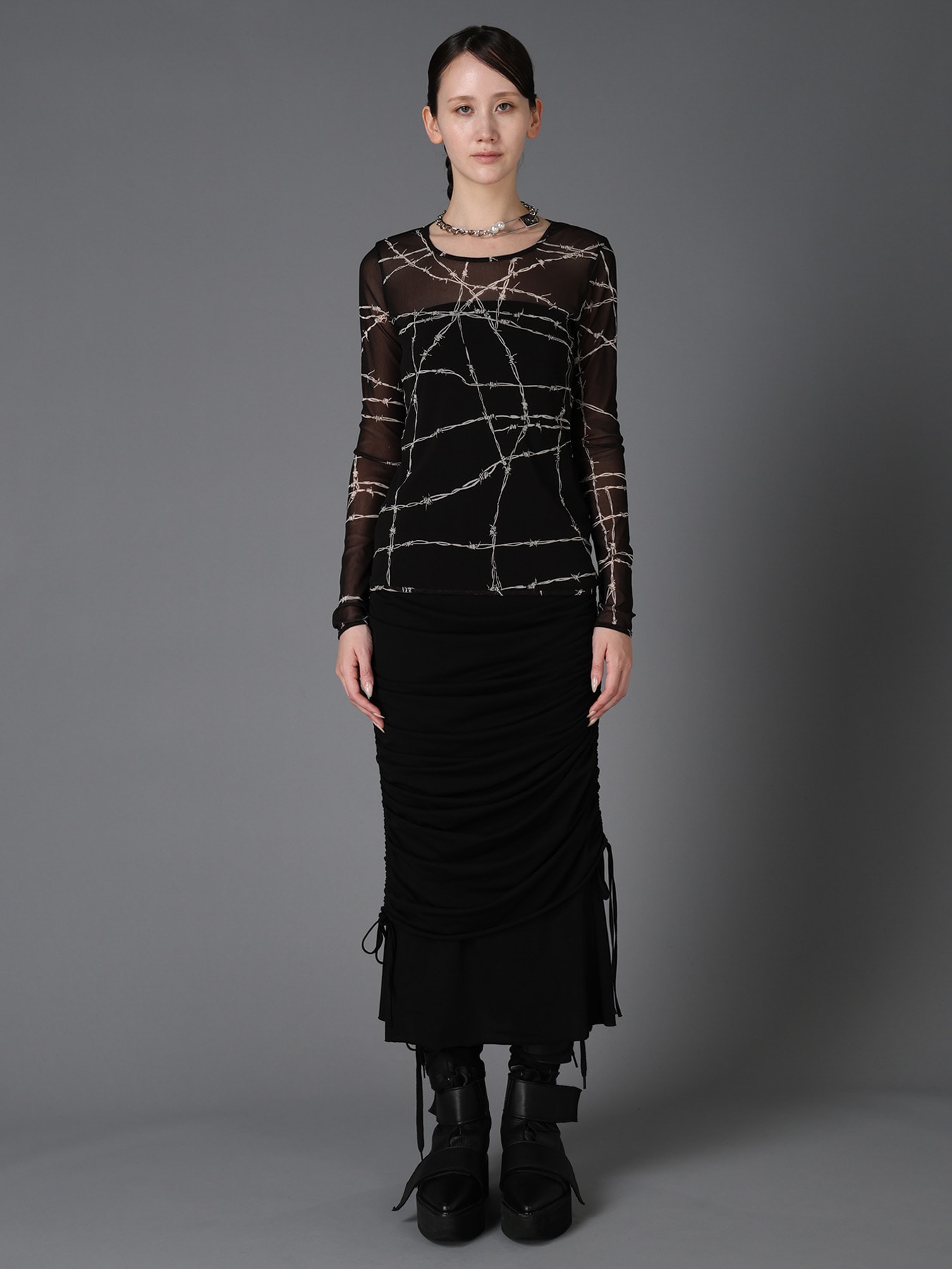 BARBED WIRE PRINT TIGHT LONG SLEEVE T
