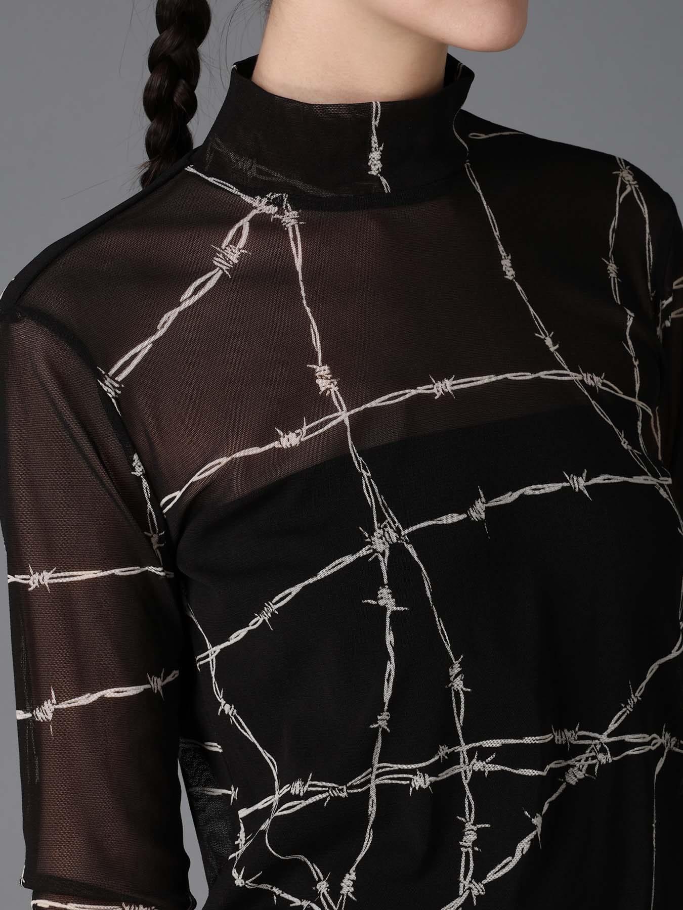 BARBED WIRE PRINT TURTLE NECK T