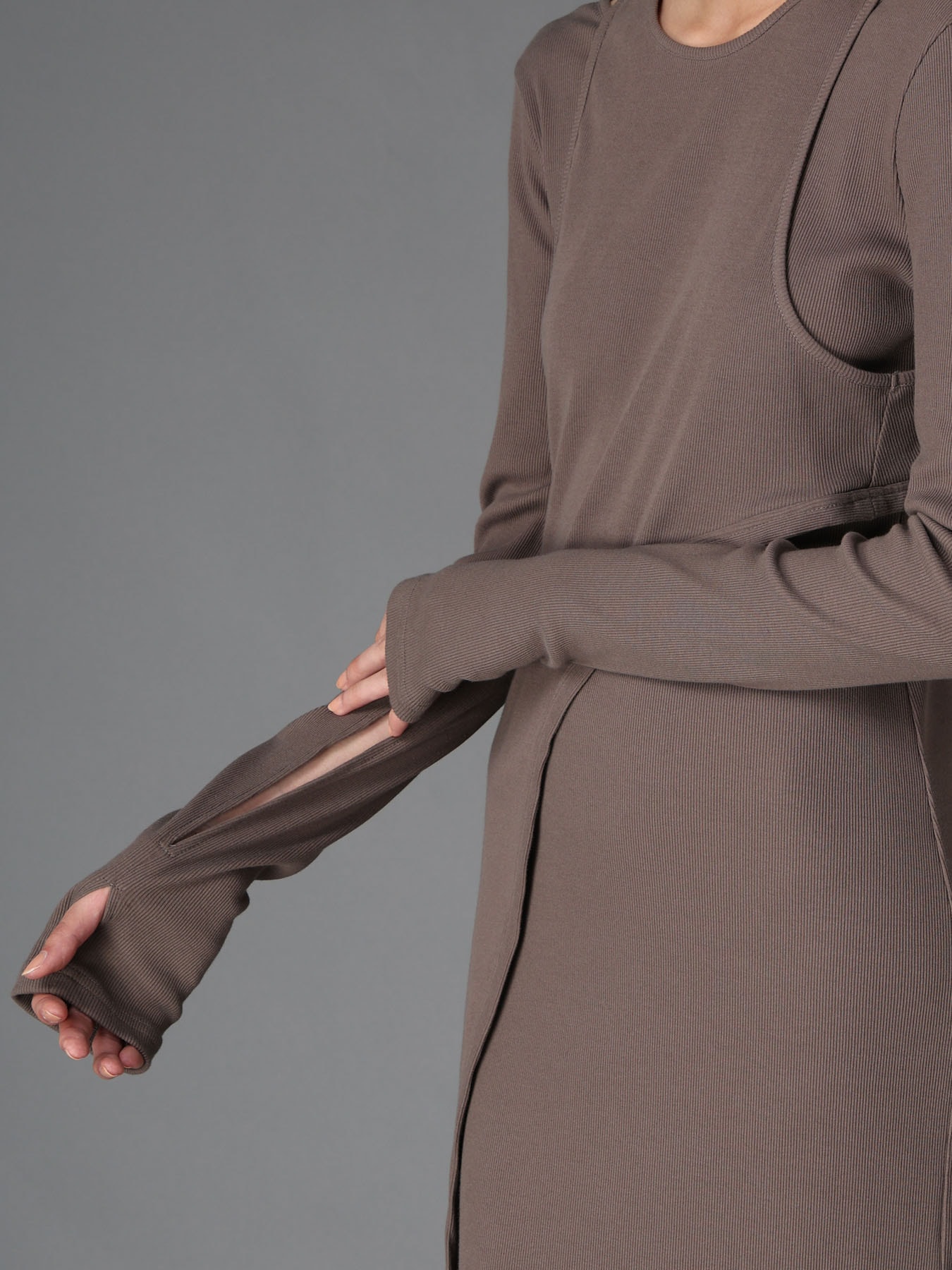 C/ RIB LAYERED DESIGN DRESS