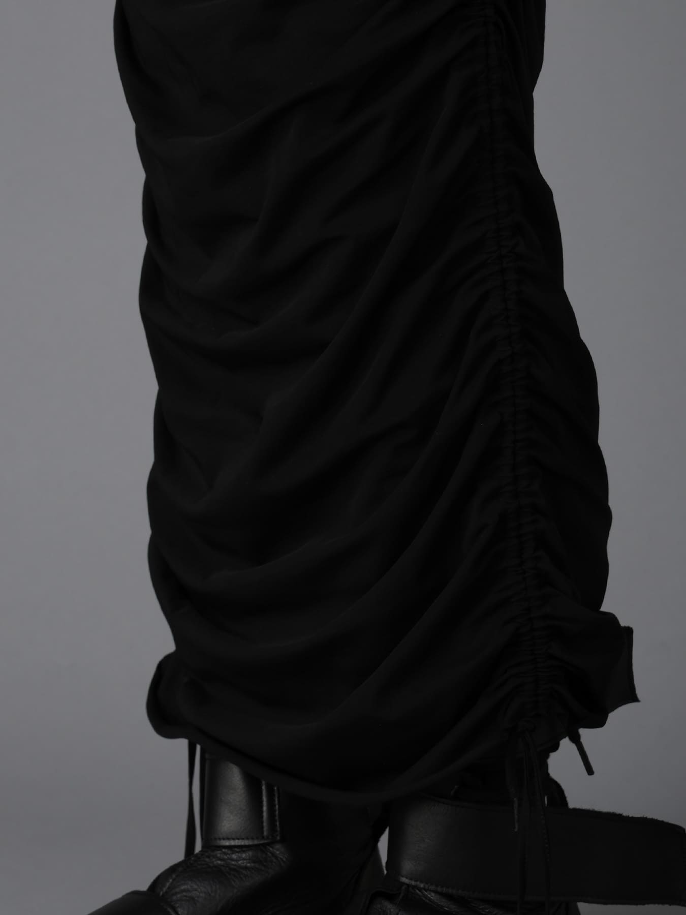 BIAS JERSEY GATHERED LAYERED SKIRT