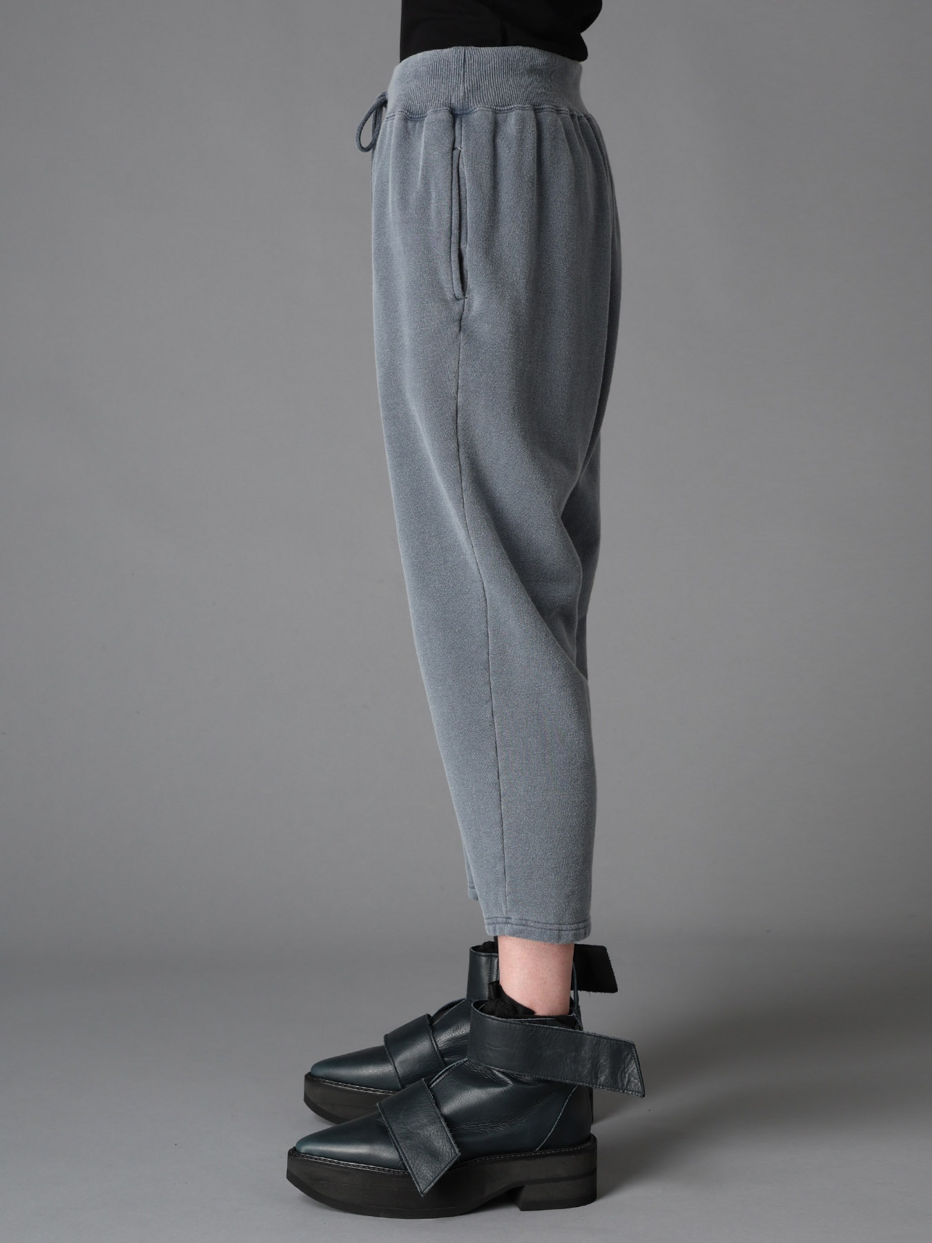 GARMENT DYED FRENCH TERRY SWEATPANTS(S Blue): LIMI feu｜THE SHOP
