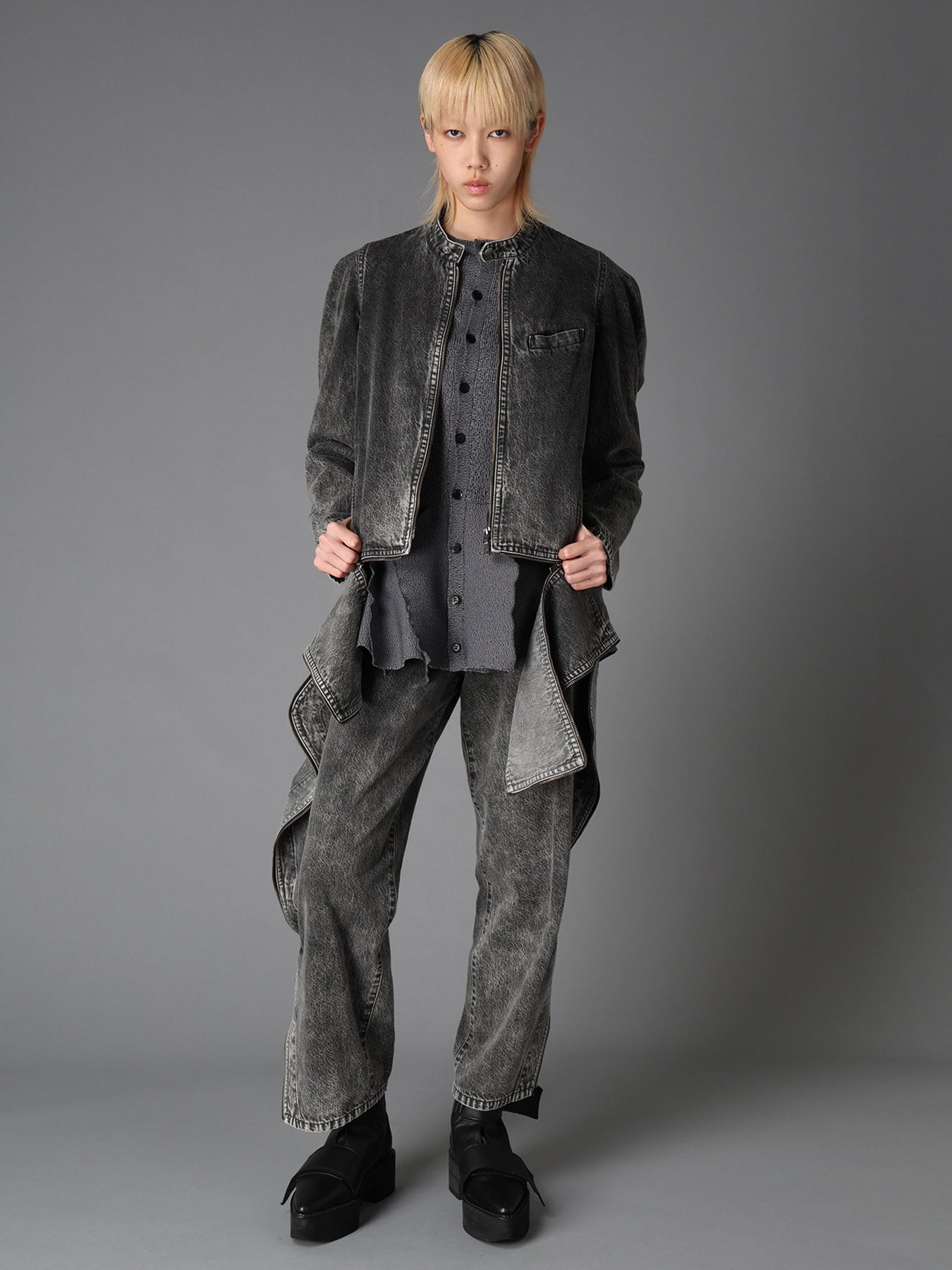 MIST BLEACHED DENIM STAND COLLAR BLOUSON