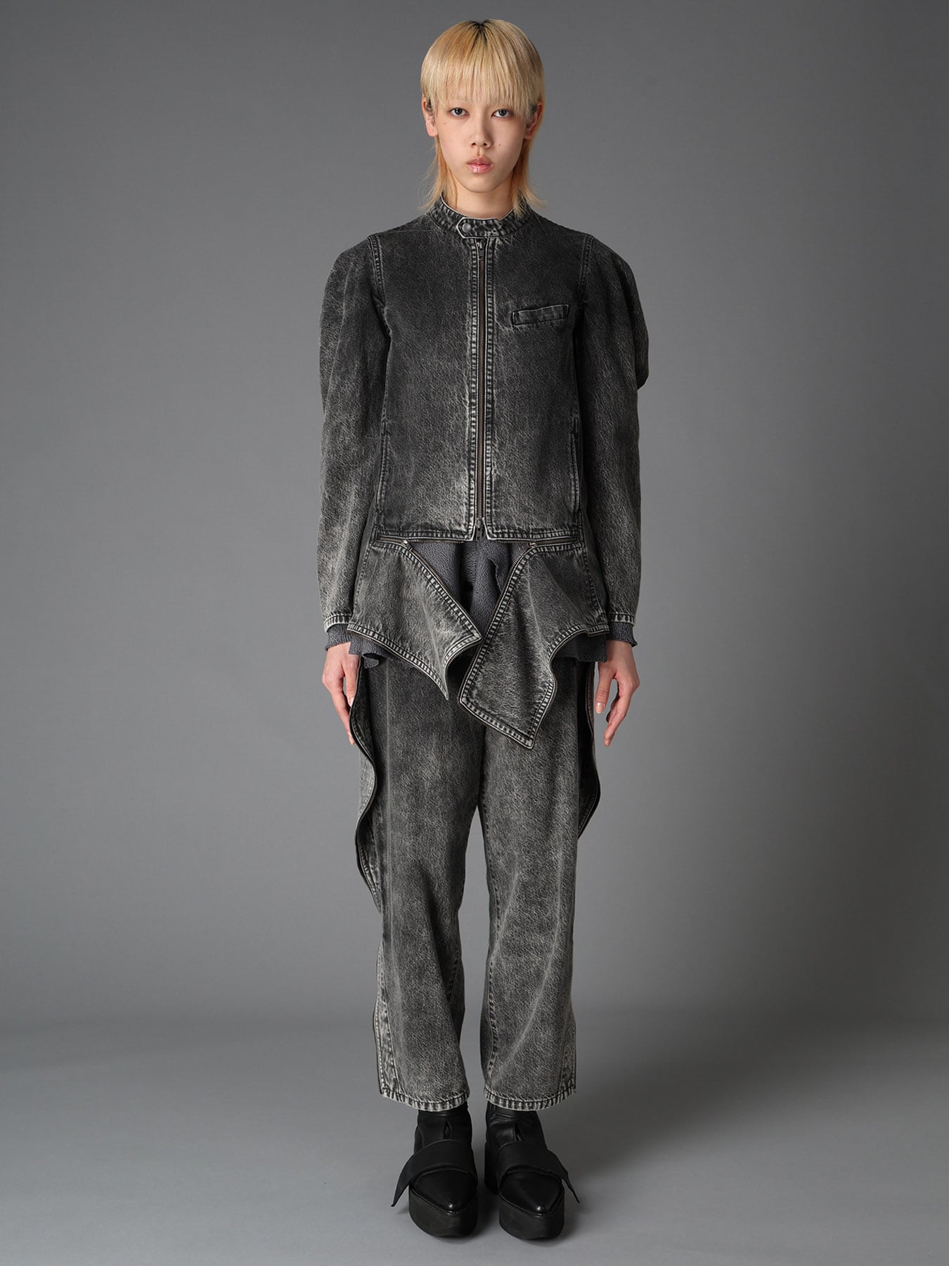 MIST BLEACHED DENIM STAND COLLAR BLOUSON