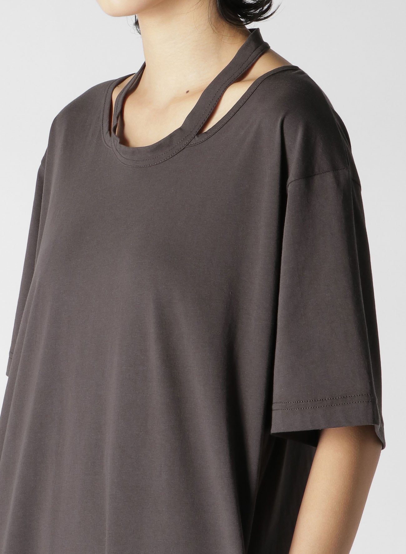 72/2 C SINGLE JERSEY A DESIGN NECK OP