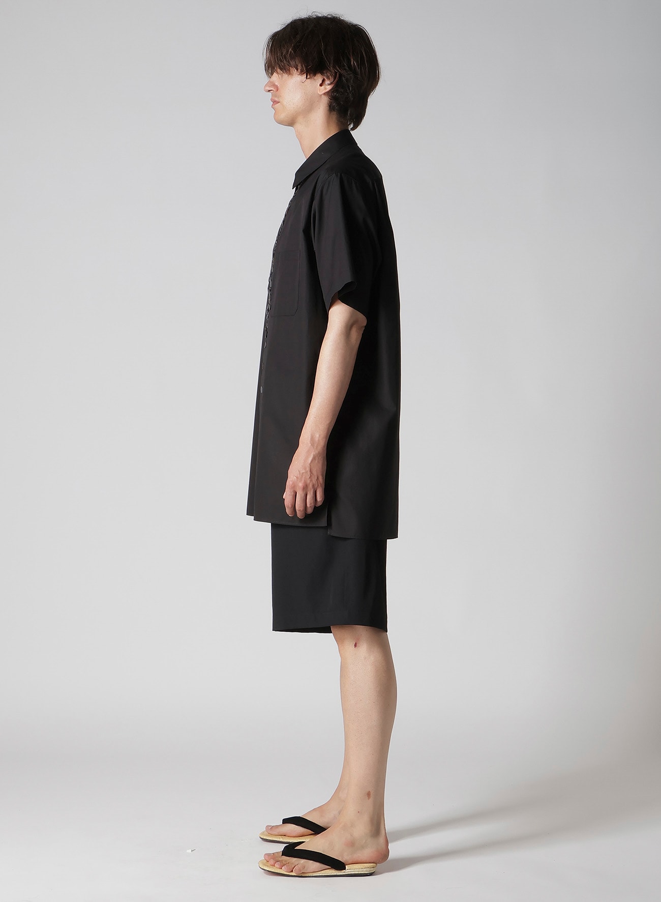 100/2 BROAD SHORT SLEEVE SHIRT WITH MANY BUTTONS