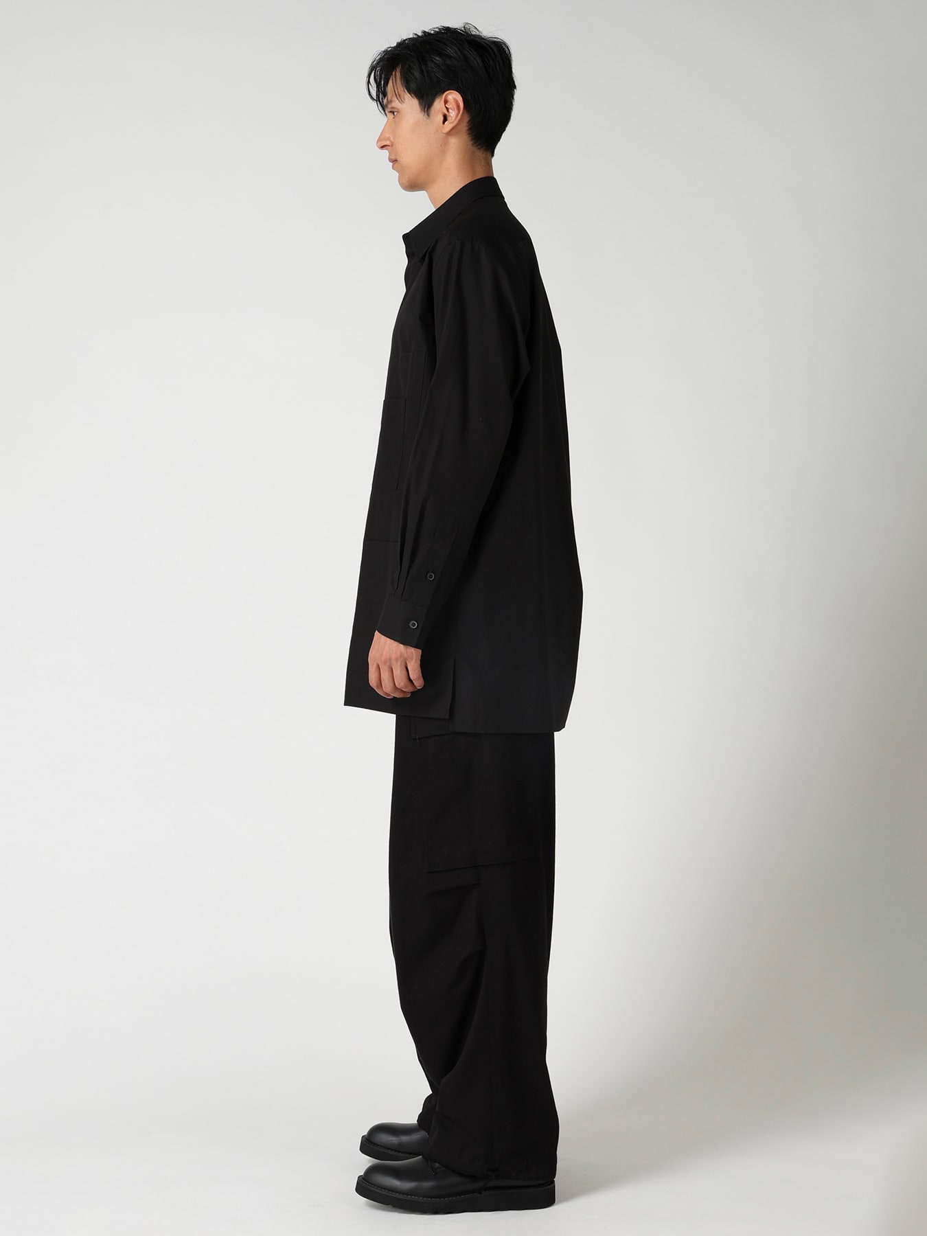 MULTI-POCKET SHIRT