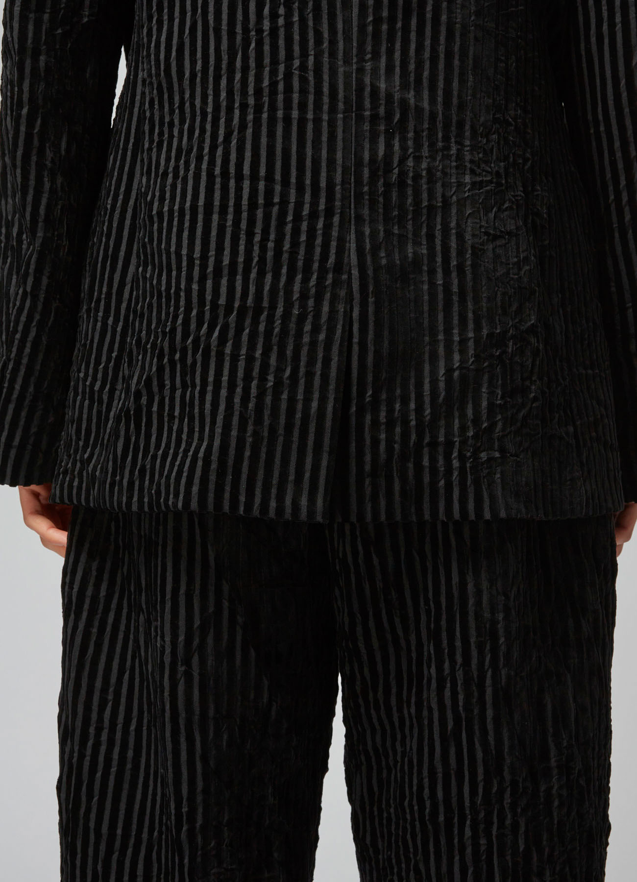 WRINKLED STRIPED 3-BUTTON JACKET WITH PEAK LAPELS