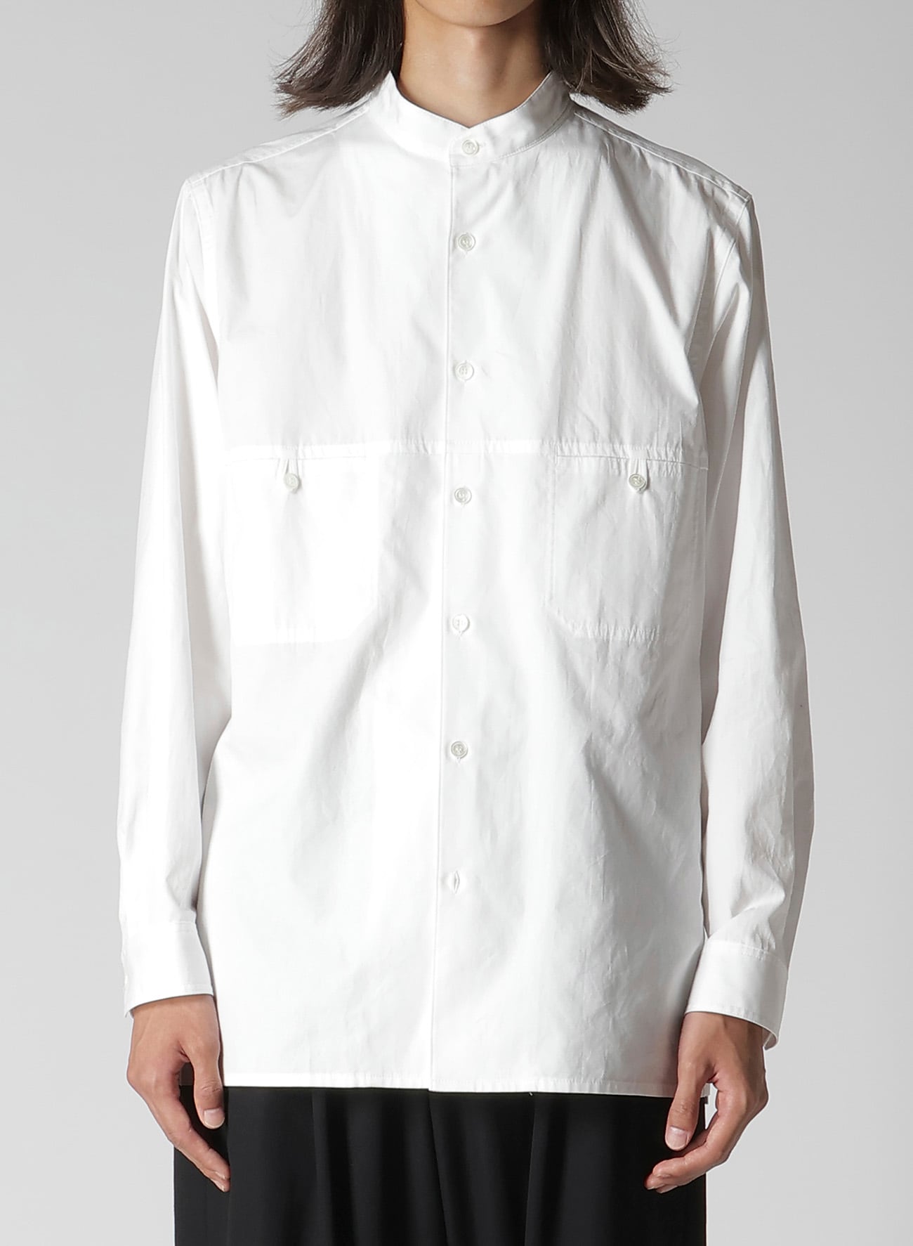 80/2 BROAD CHEST-PANELED STAND-COLLAR BLOUSE