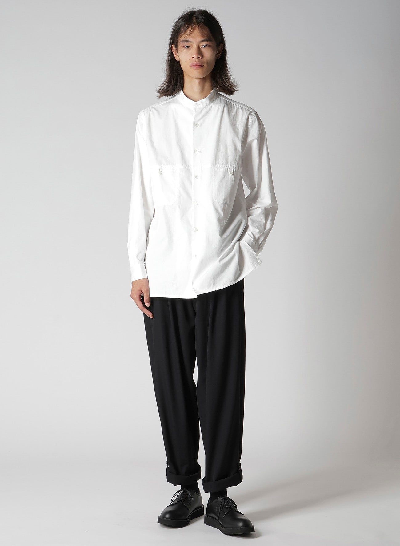 80/2 BROAD CHEST-PANELED STAND-COLLAR BLOUSE